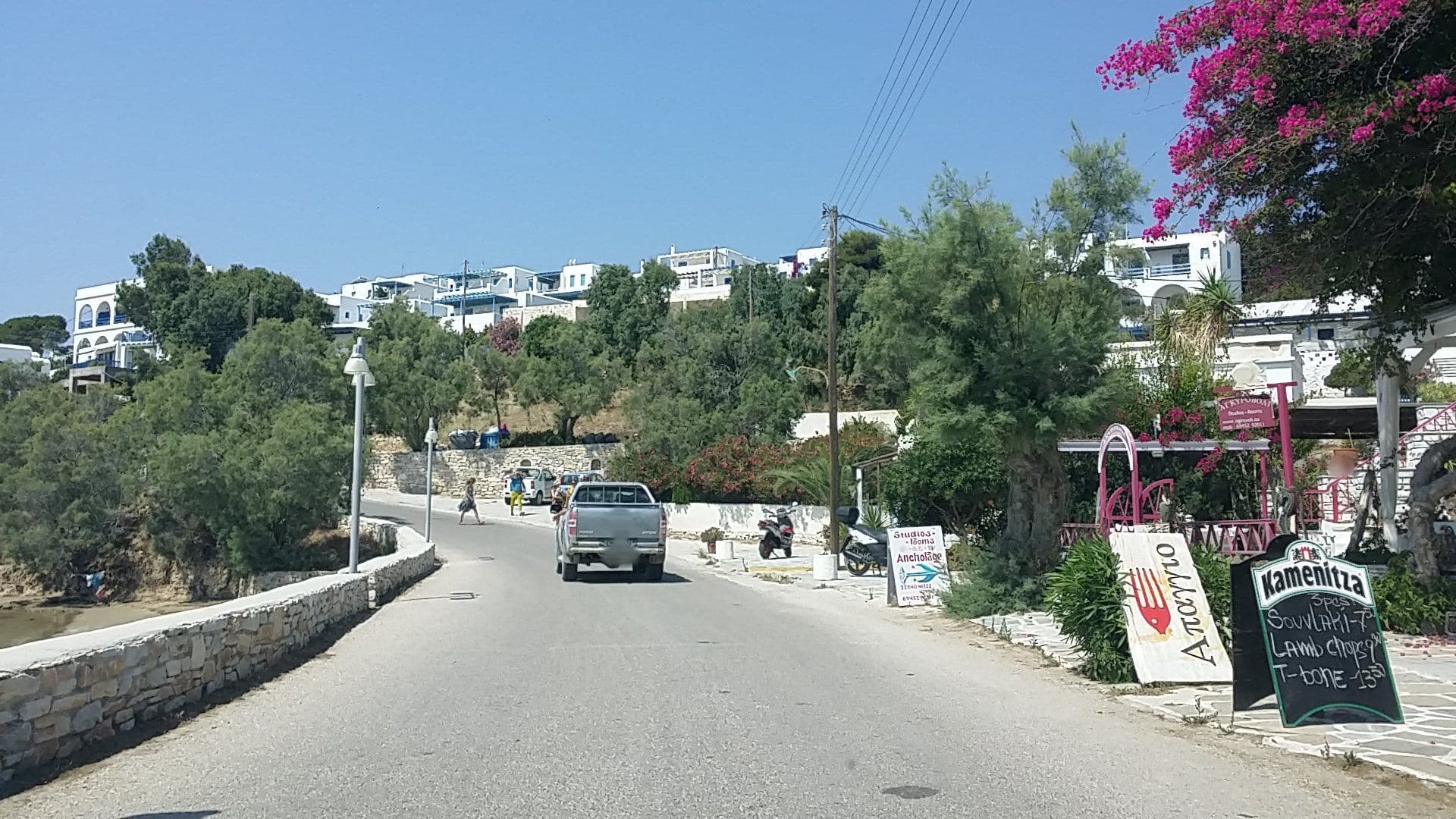 Street view near Αγκυροβολι, Páros — © pppetros (CC BY-SA · Mapillary)