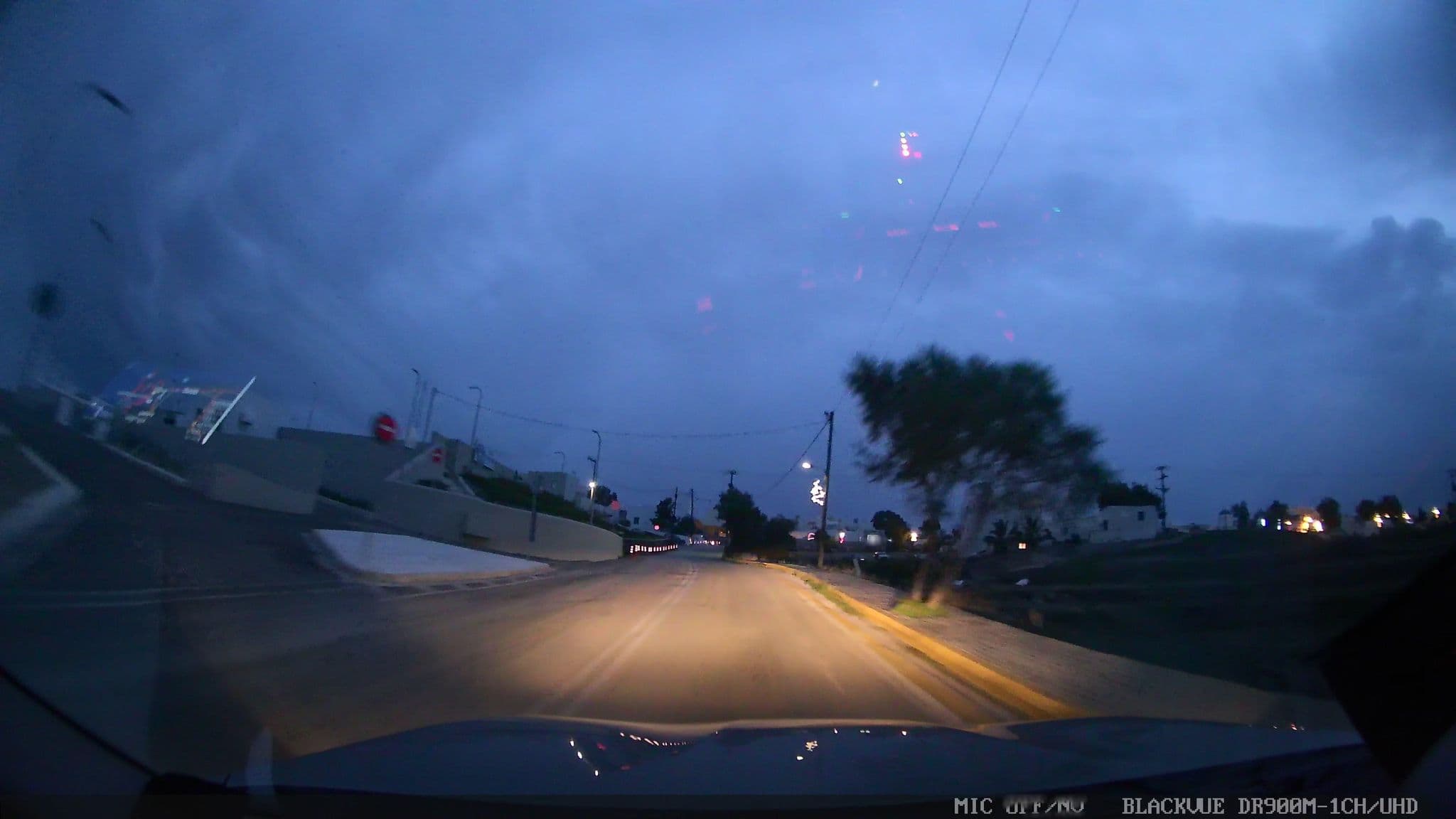 Street view near Finikia Memories Hotel, Oía — © jthnz (CC BY-SA · Mapillary)
