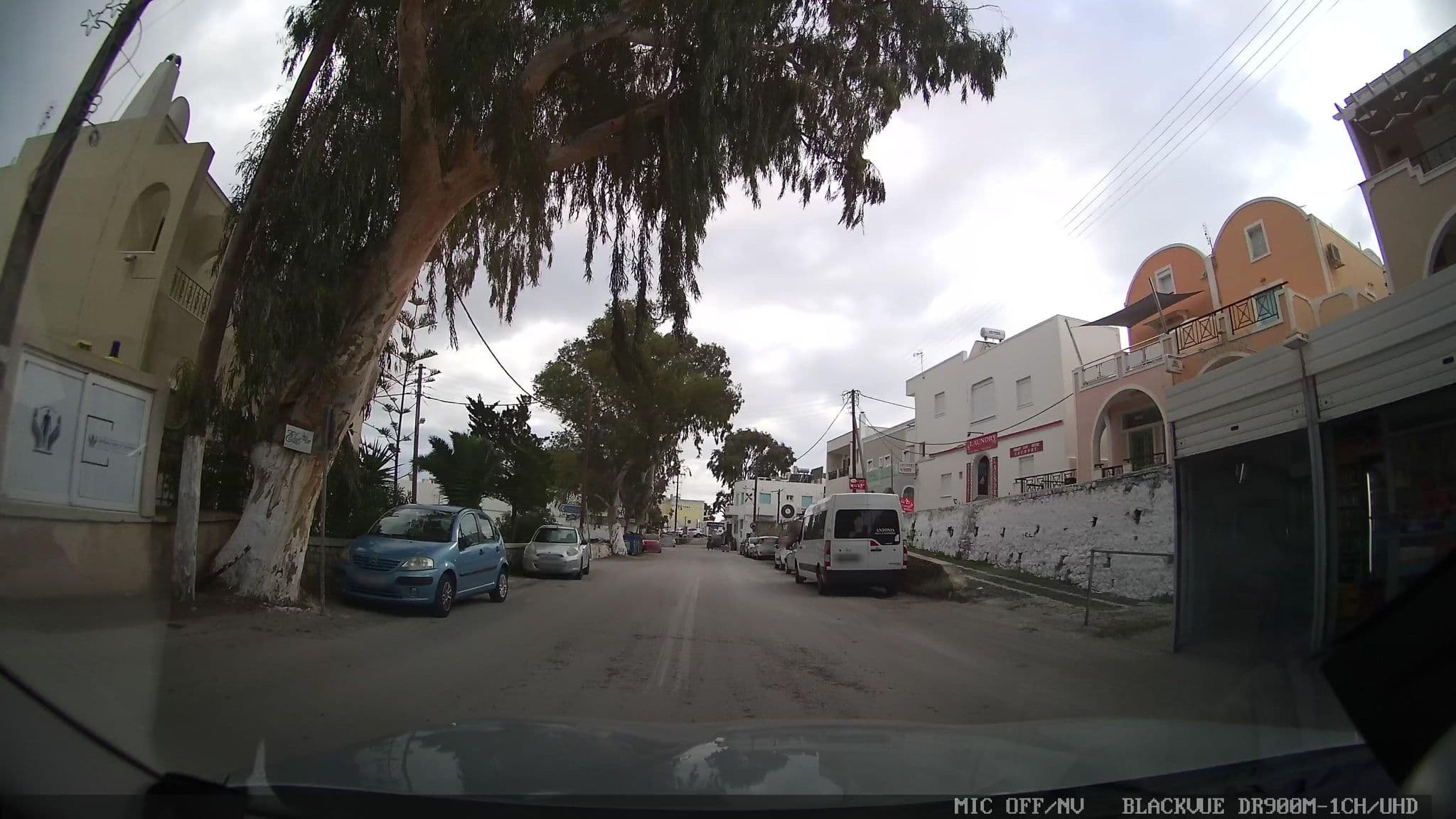 Street view near Asterolithos, Firá — © jthnz (CC BY-SA · Mapillary)