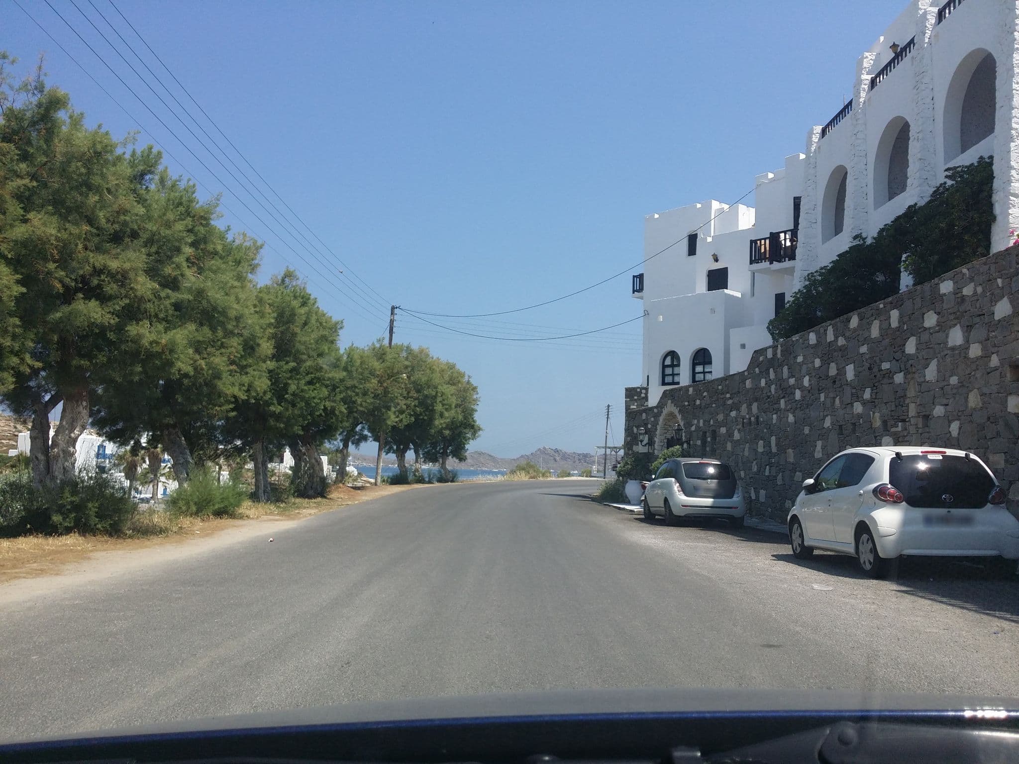 Street view near Kanales apartments, Páros — © pppetros (CC BY-SA · Mapillary)