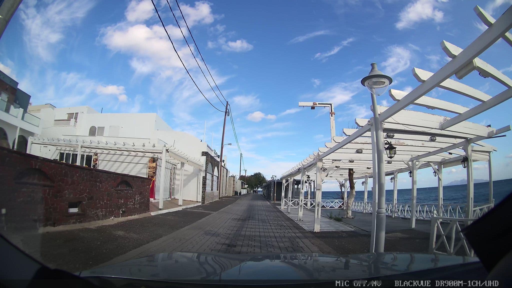 Street view near SUNSHINE POOL BAR, Emporeío — © jthnz (CC BY-SA · Mapillary)
