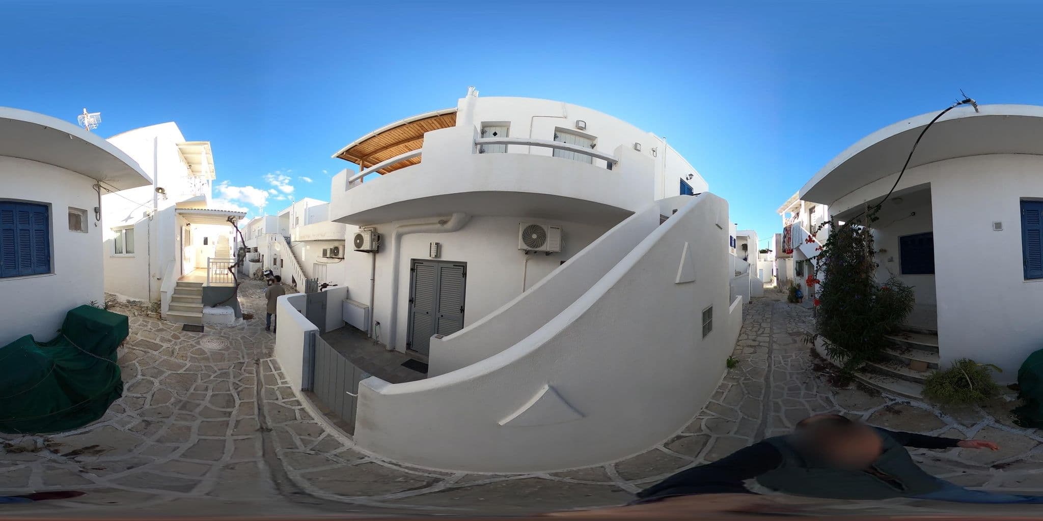 Street view near Ωλίαρος, Páros — © RoikosSA (CC BY-SA · Mapillary)