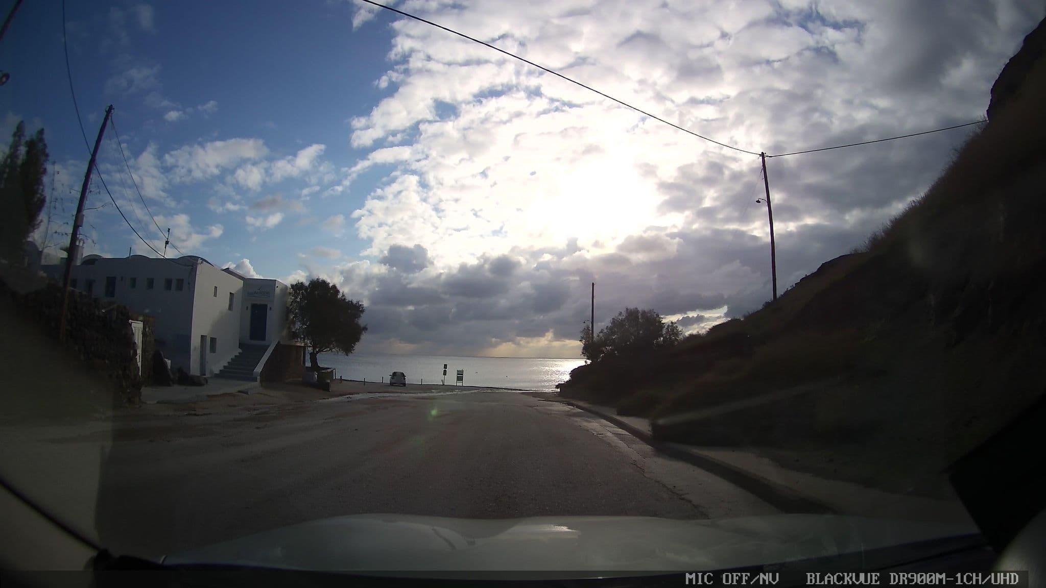 Street view near Ξενοδοχείο Ακρωτήρι, Emporeío — © jthnz (CC BY-SA · Mapillary)