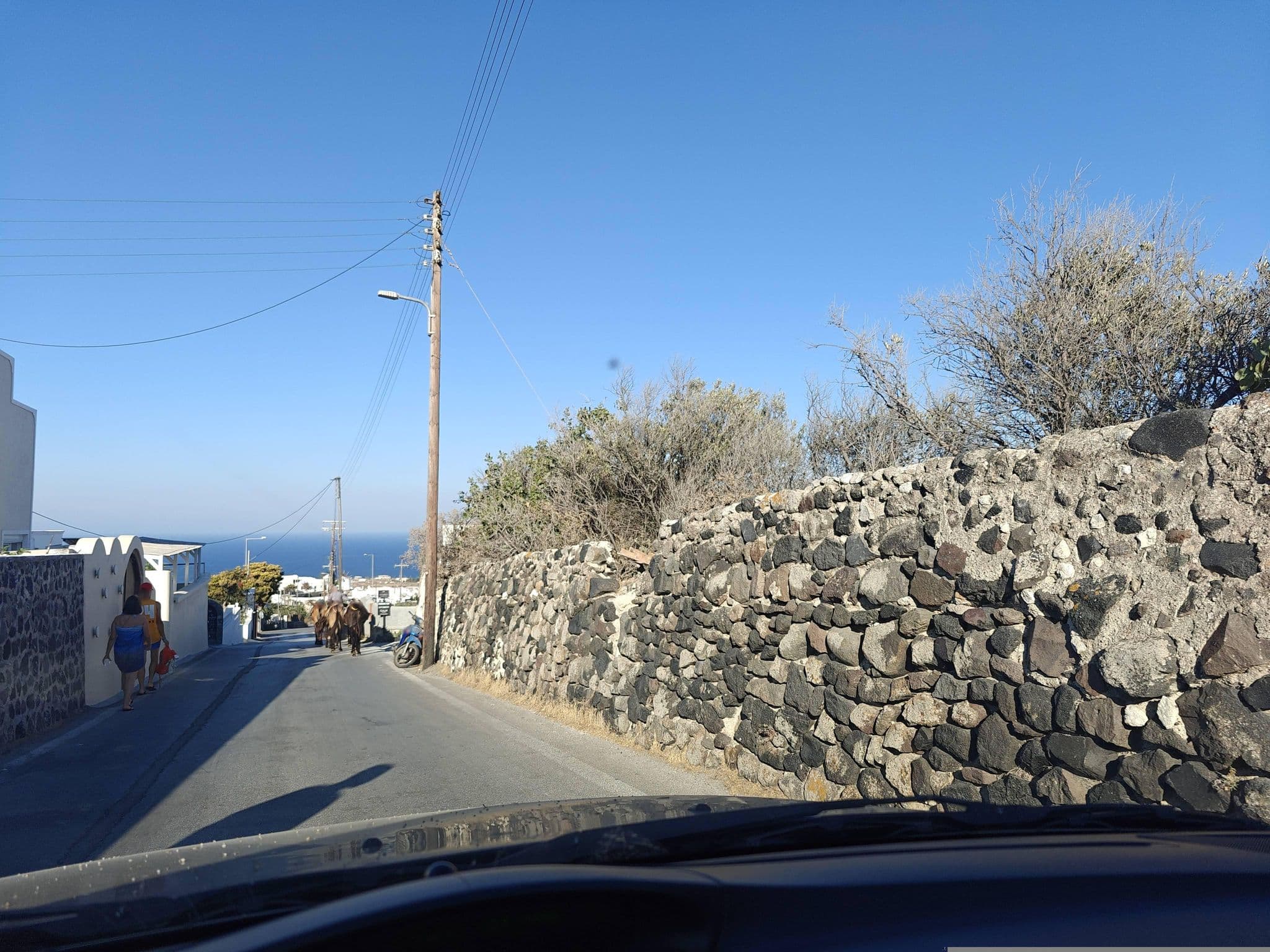 Street view near Calm Collection, Firá — © grkpete (CC BY-SA · Mapillary)