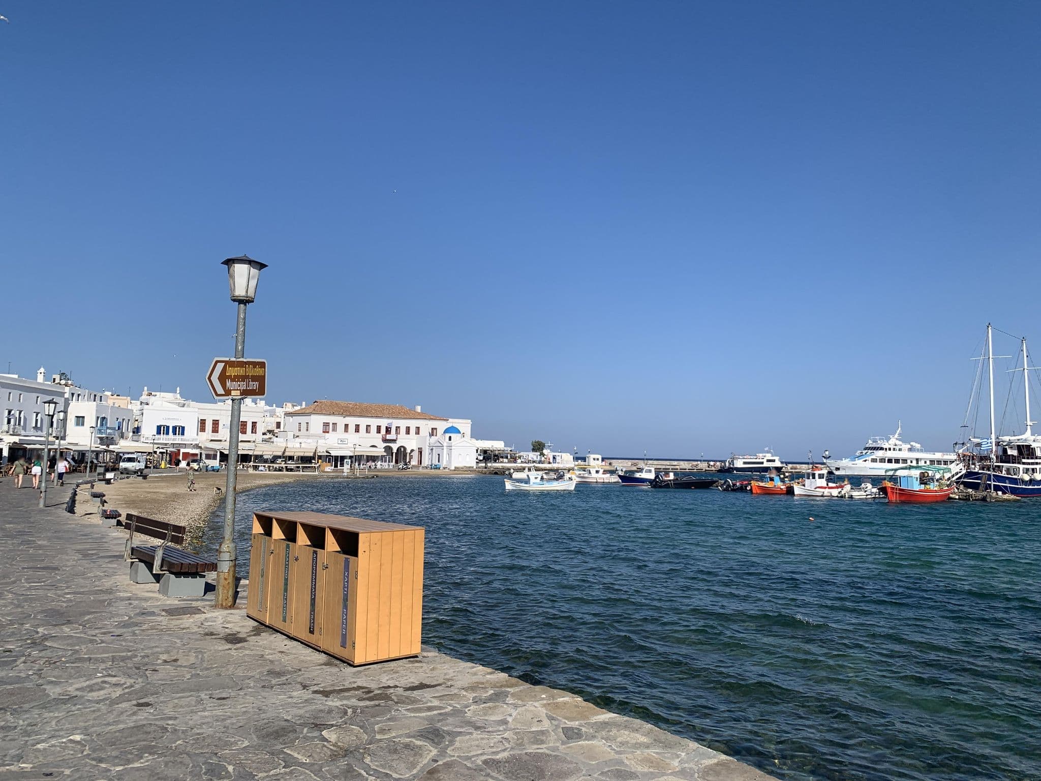 Street view near Delos Hotel, Mykonos — © robot8a (CC BY-SA · Mapillary)