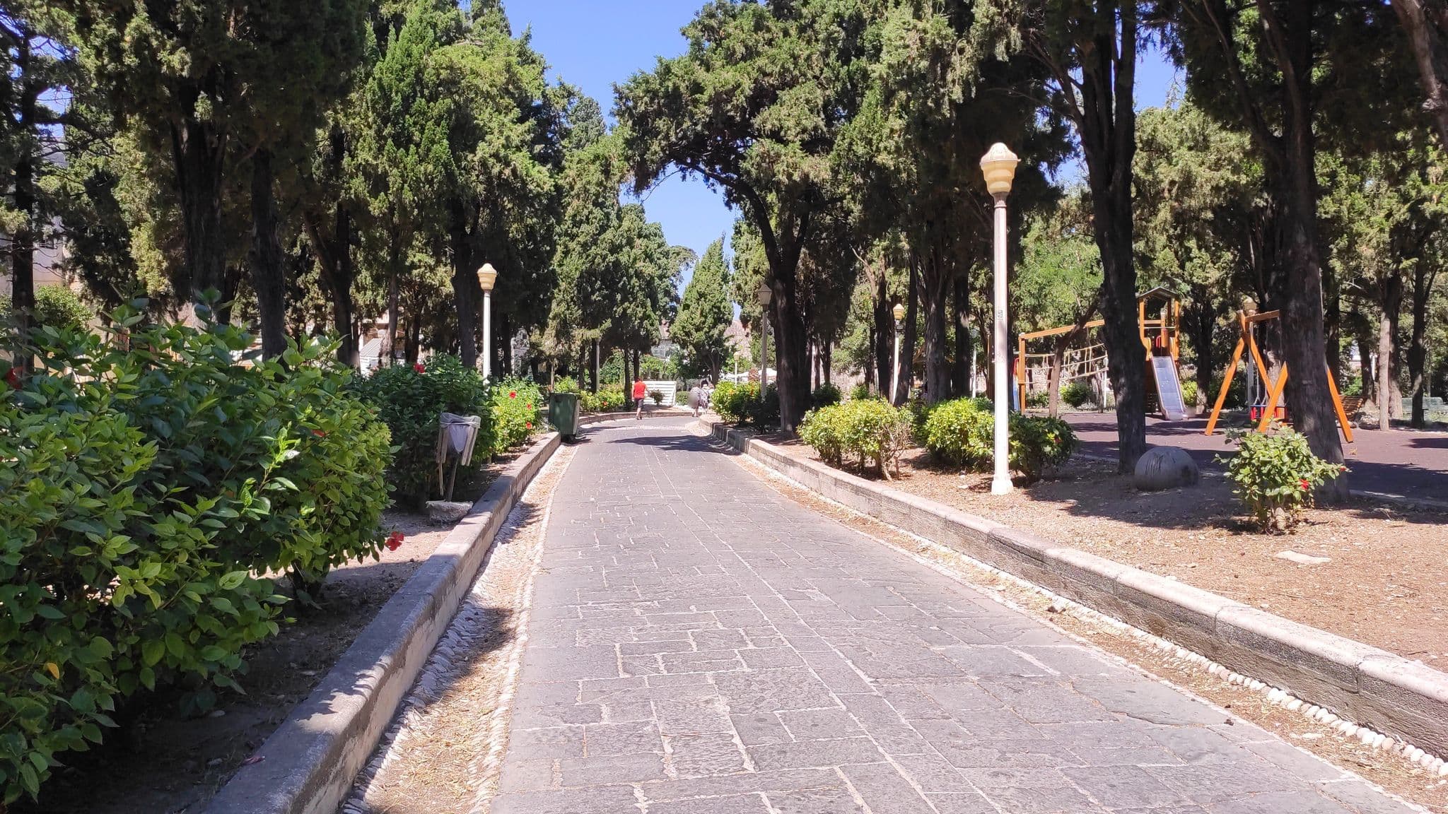 Street view near 3 Charites Old Town, Ródos — © osm1012 (CC BY-SA · Mapillary)