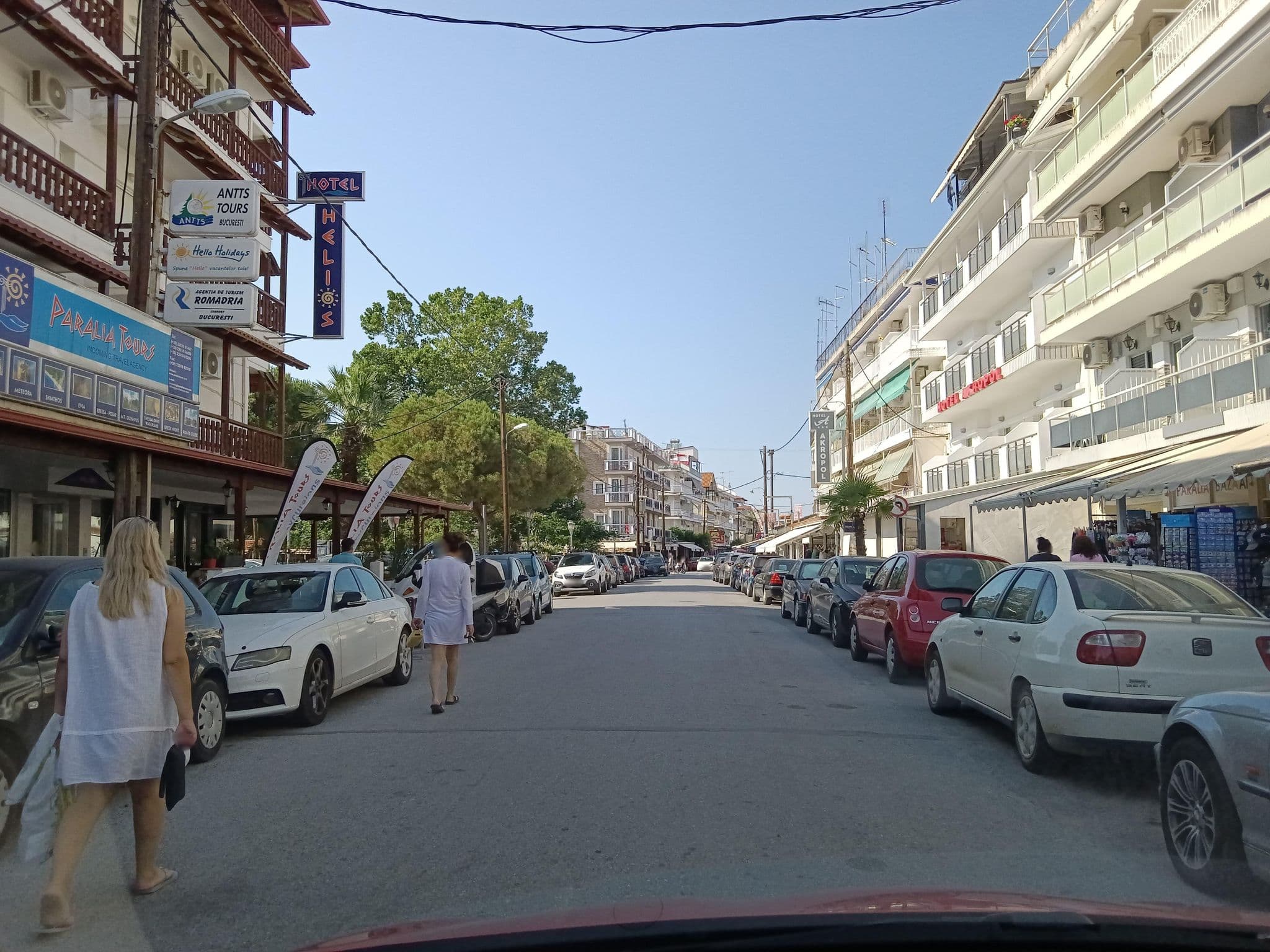 Street view near Hotel Helios, Perístasi — © nglf (CC BY-SA · Mapillary)