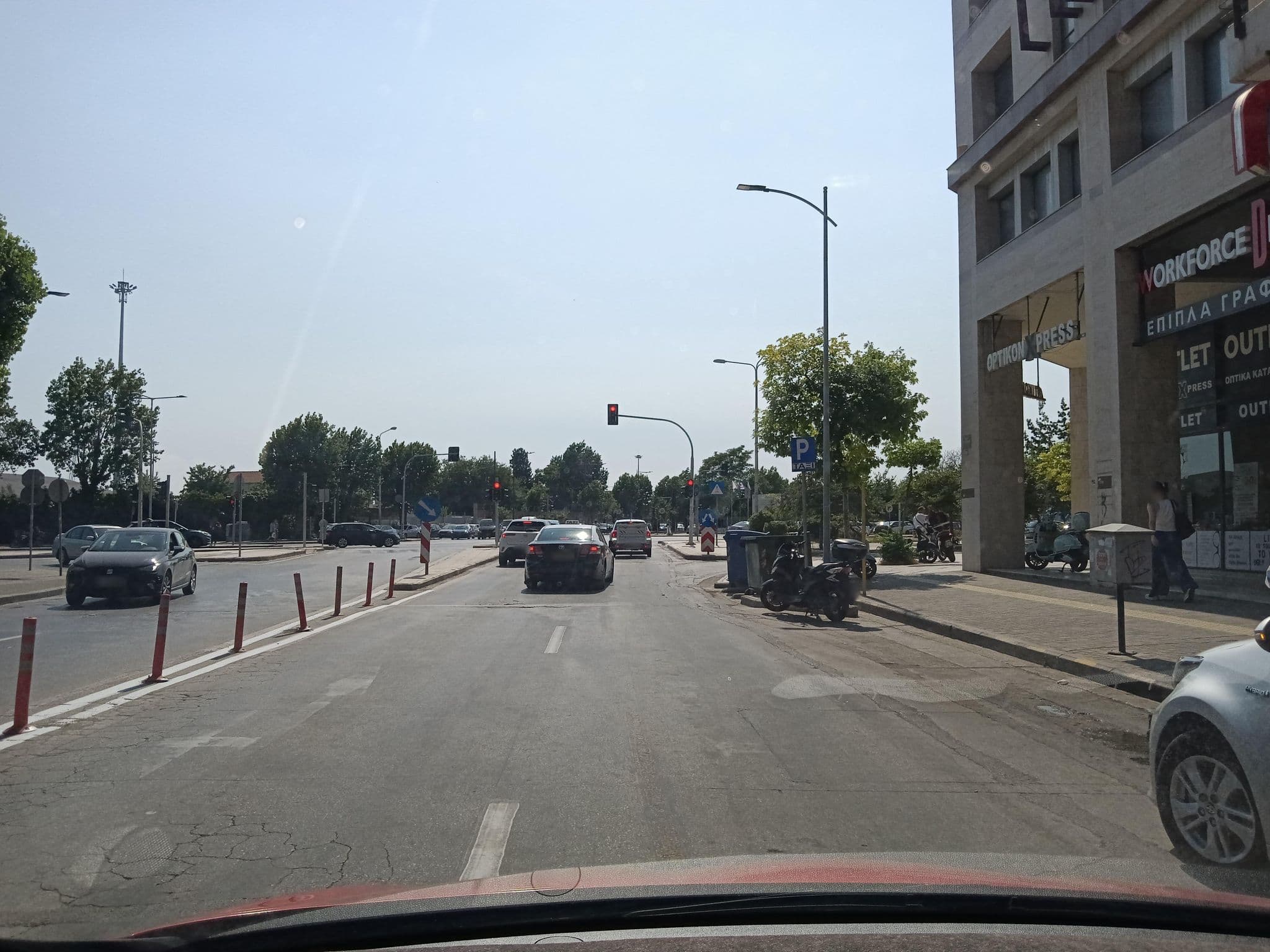 Street view near Anessis, Thessaloníki — © nglf (CC BY-SA · Mapillary)