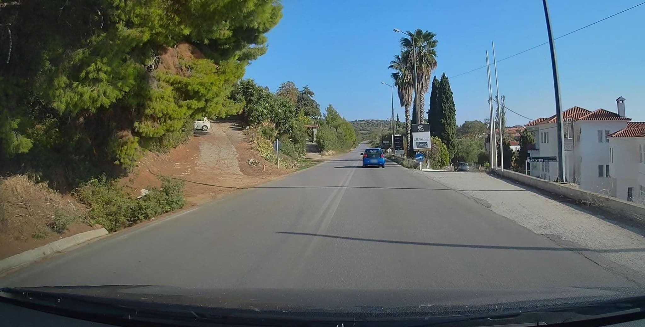 Street view near Acrotel Lilyann Boutique Hotel, Níkiti — © gpsmapper (CC BY-SA · Mapillary)