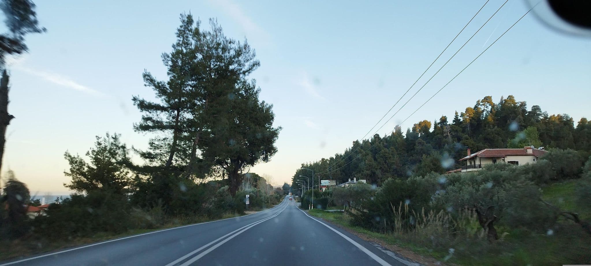 Street view near Villa Lathiris, Políkhronon — © neau (CC BY-SA · Mapillary)