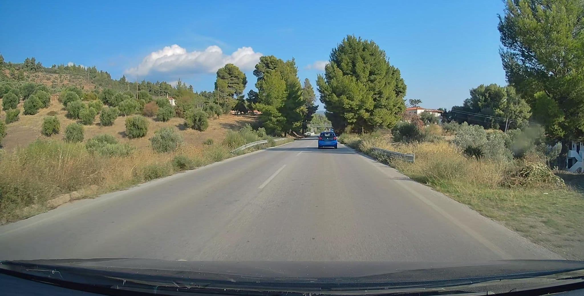 Street view near Κοχύλι Studios & Apartments, Néos Marmarás — © gpsmapper (CC BY-SA · Mapillary)