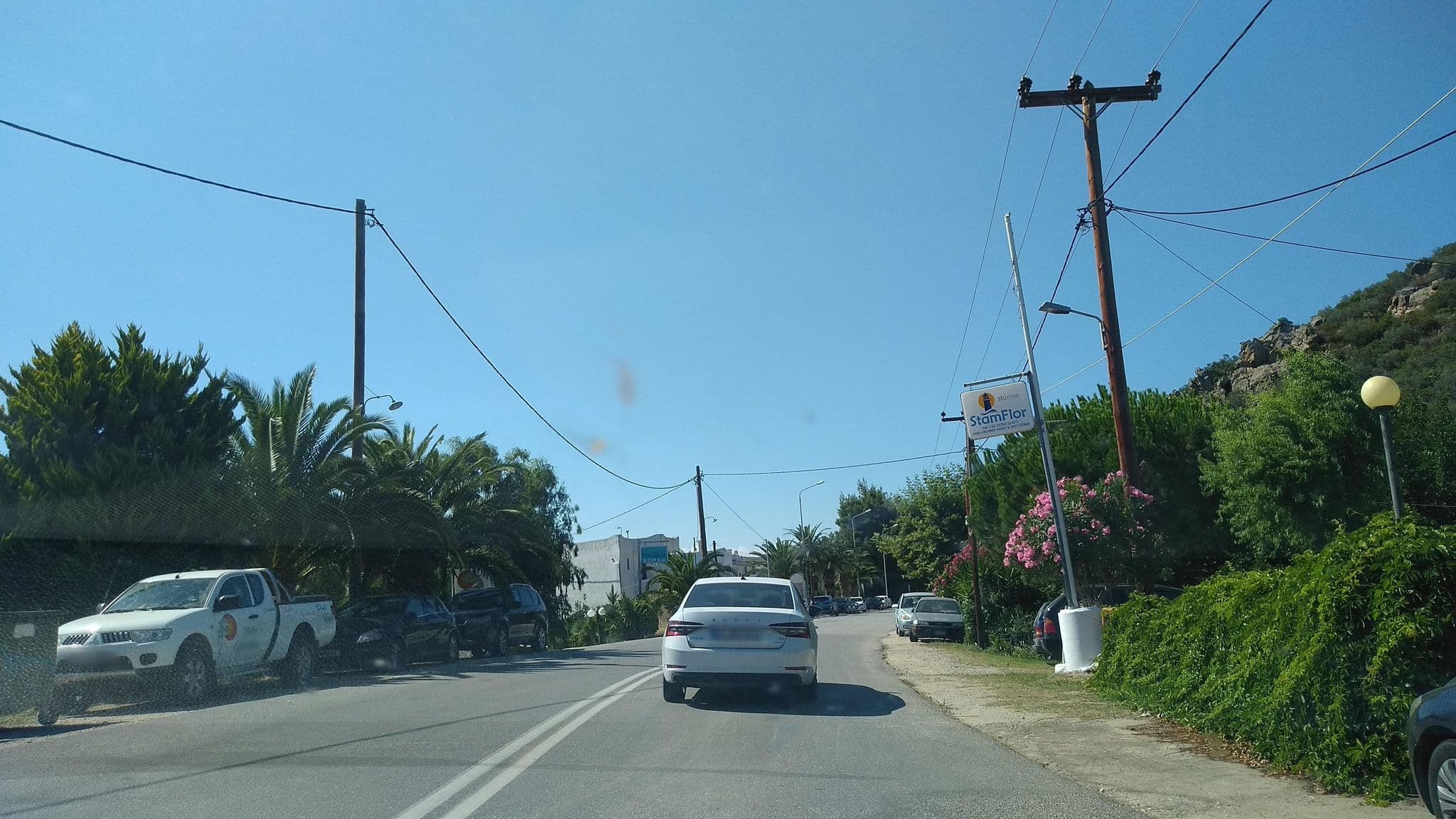 Street view near Asterias Hotel, Sykiá — © tavi (CC BY-SA · Mapillary)