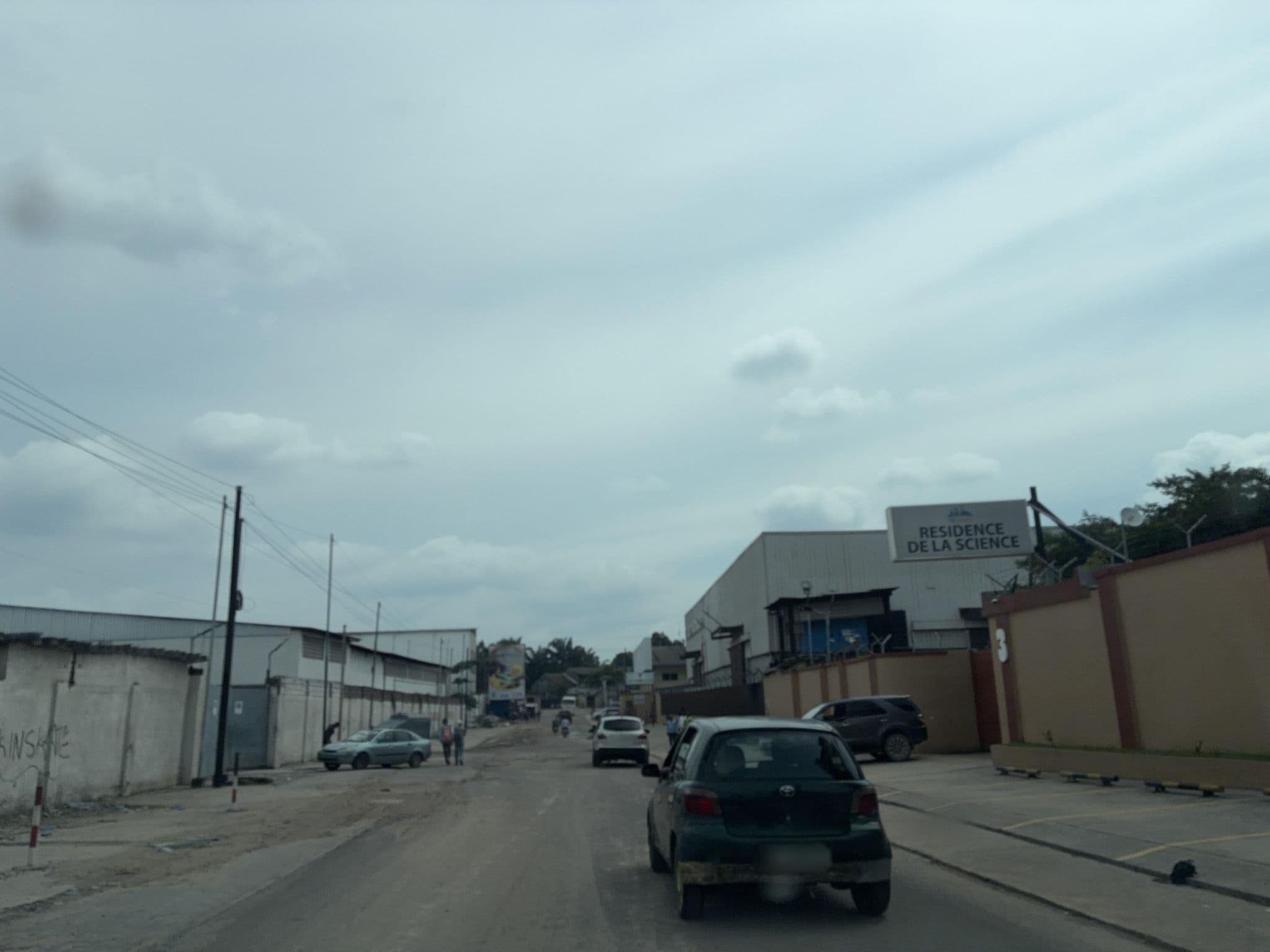 Street view near Résidence de la Science, Kinshasa