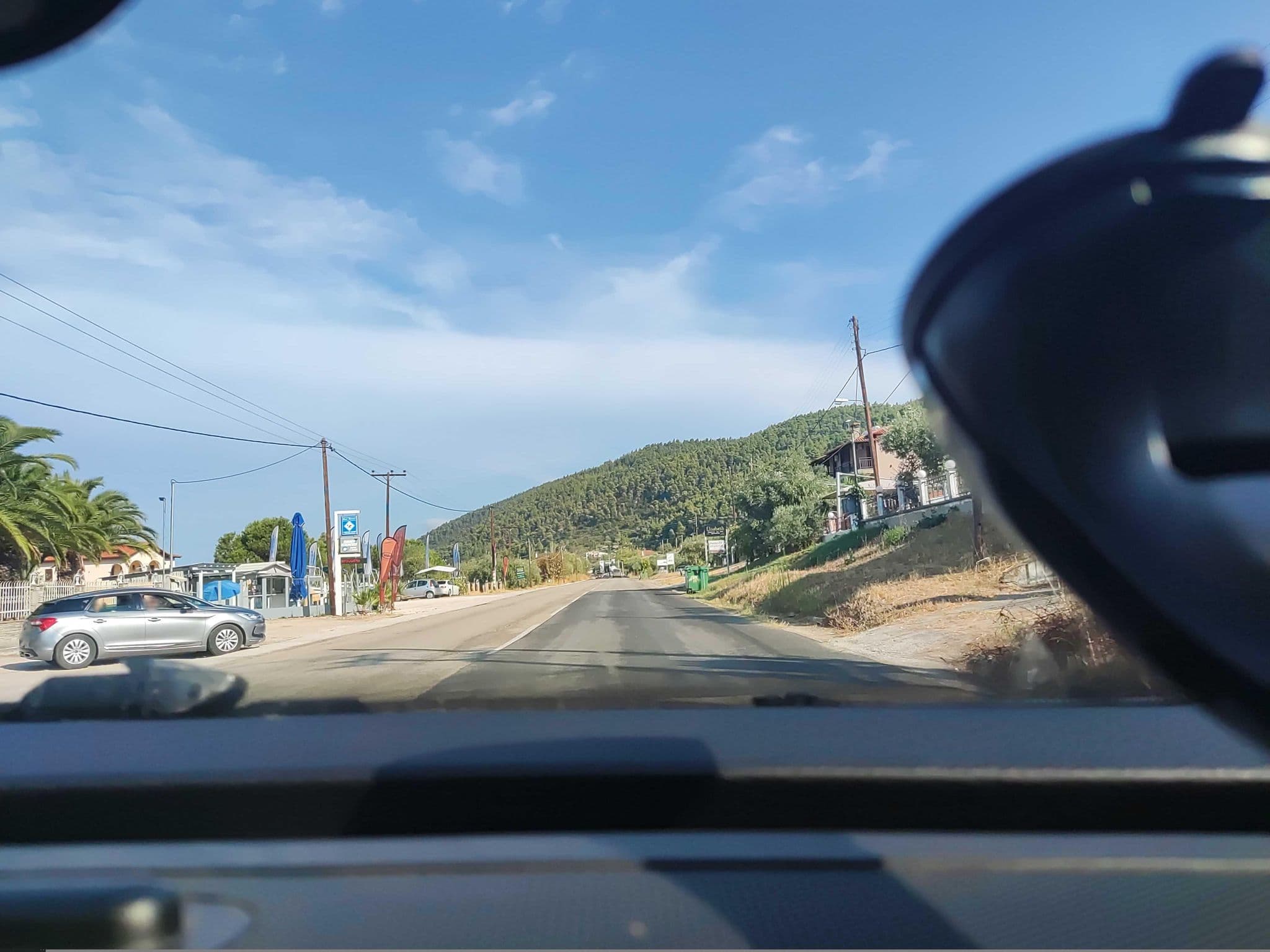 Street view near Rokka Rooms, Níkiti — © doriel (CC BY-SA · Mapillary)