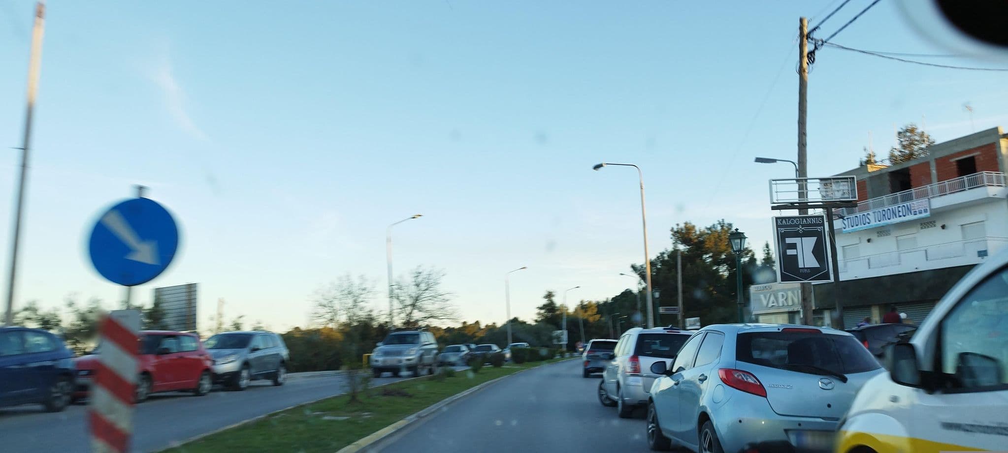 Street view near Phillis Maisonettes, Áfytos — © neau (CC BY-SA · Mapillary)
