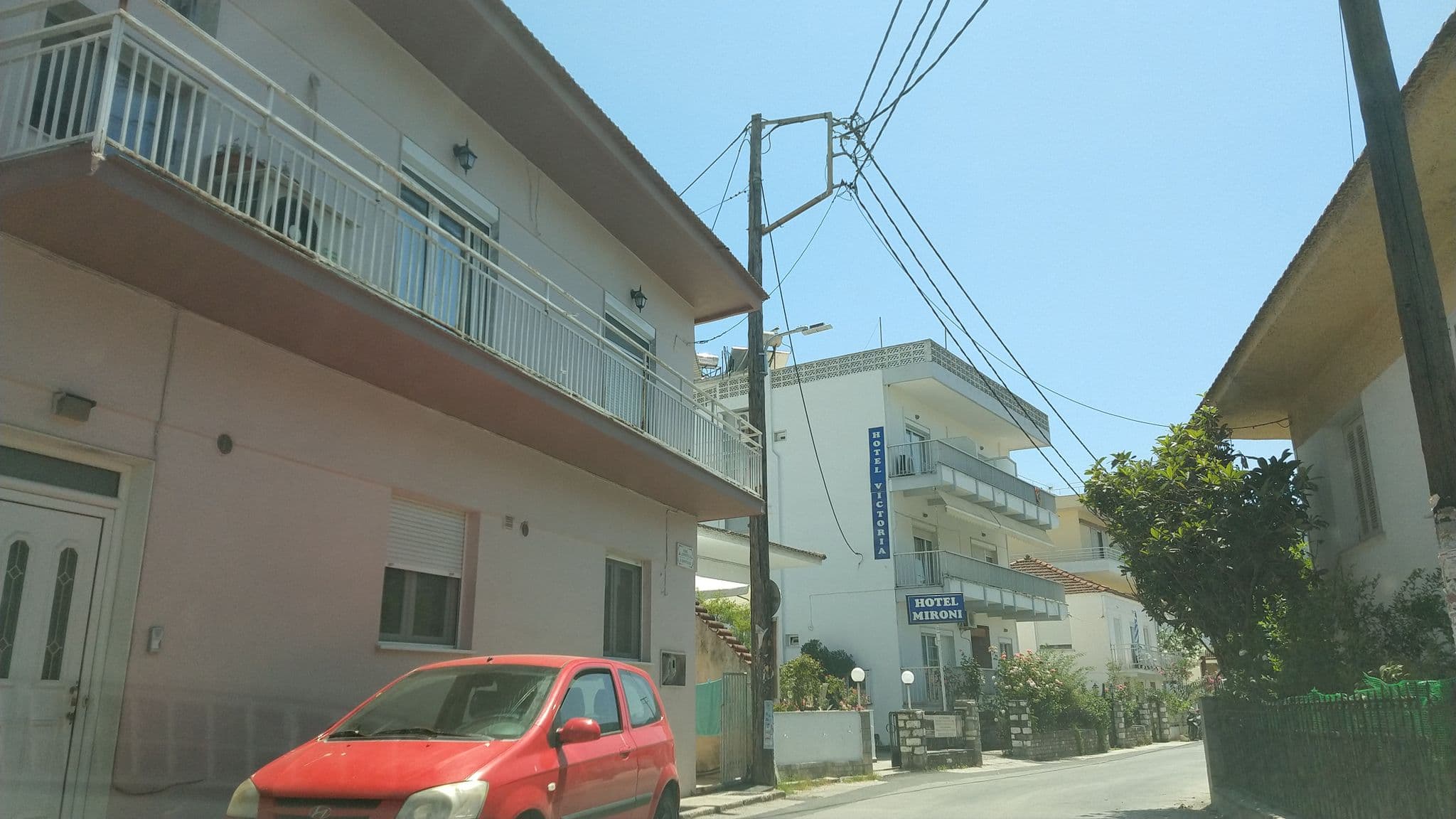 Street view near Athina Hotel, Thásos — © lucia_ (CC BY-SA · Mapillary)