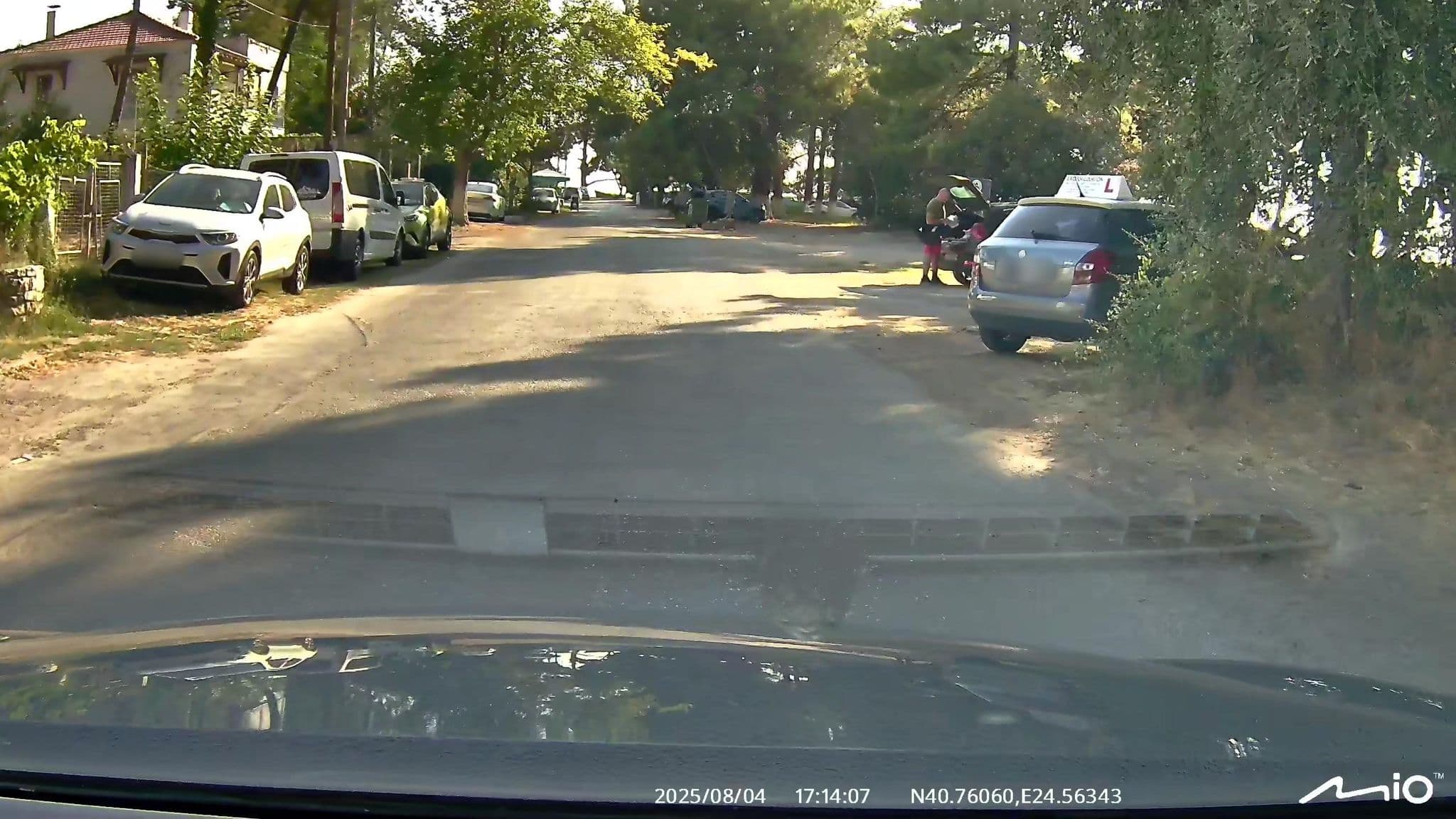 Street view near vegina hotel, Prínos — © puky (CC BY-SA · Mapillary)