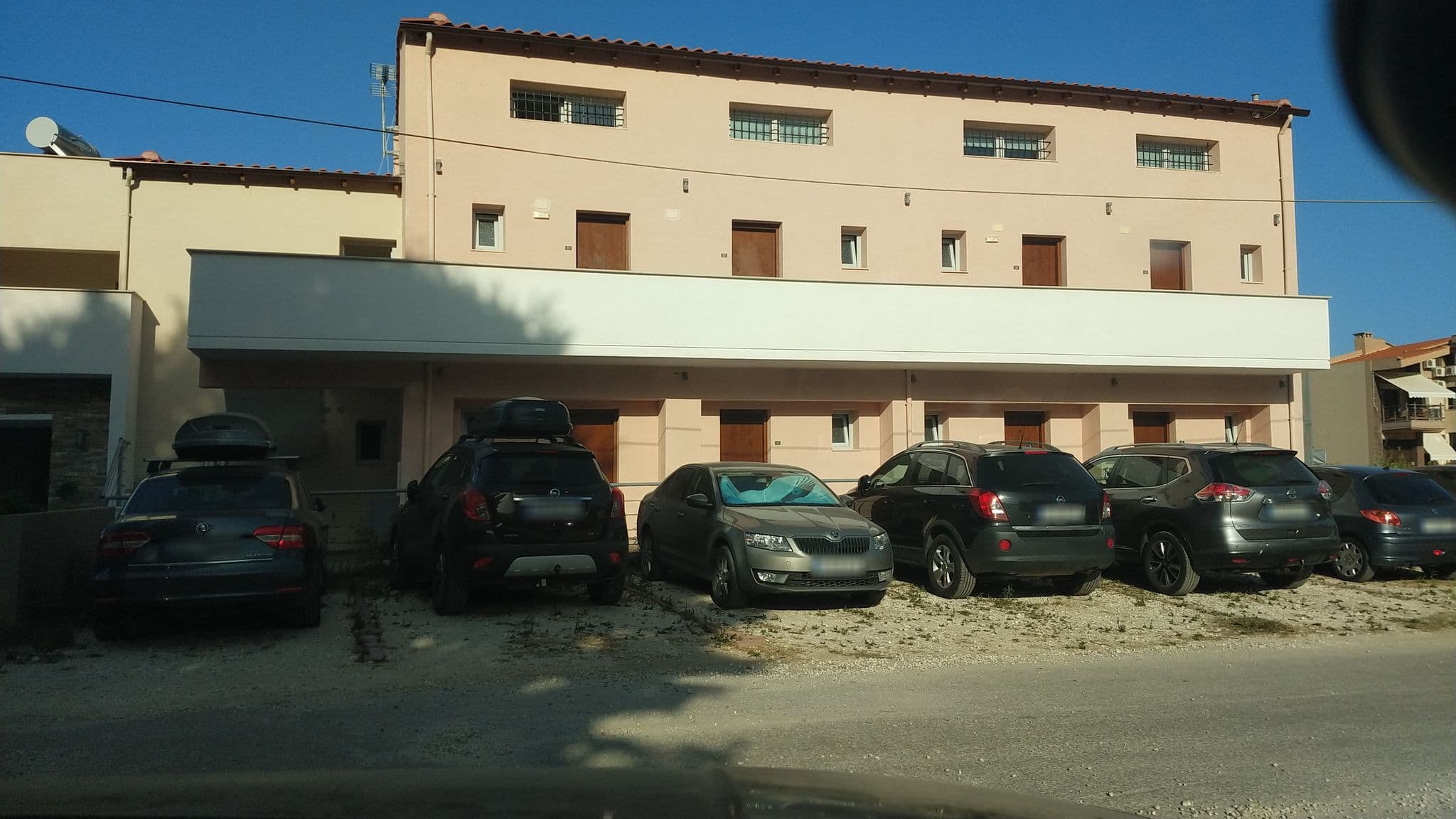 Street view near Giota Apartments, Potamiá — © lucia_ (CC BY-SA · Mapillary)