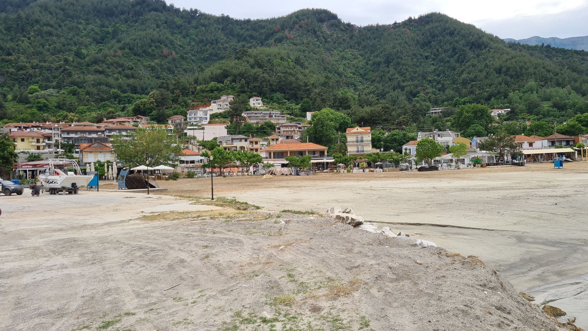 Street view near Διαμερίσματα Vista Al Mar, Potamiá — © mappi0920 (CC BY-SA · Mapillary)