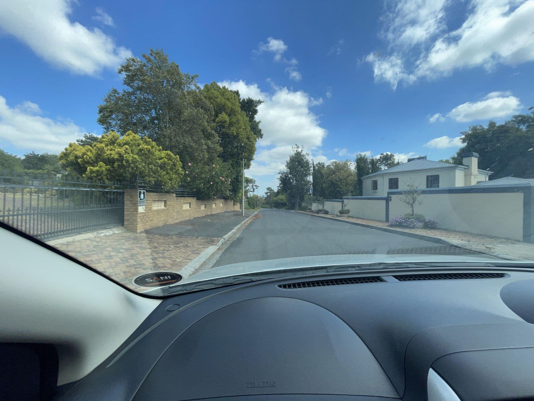 Street view near Blaauwheim Guest House, Somerset West — © pharris0n (CC BY-SA · Mapillary)