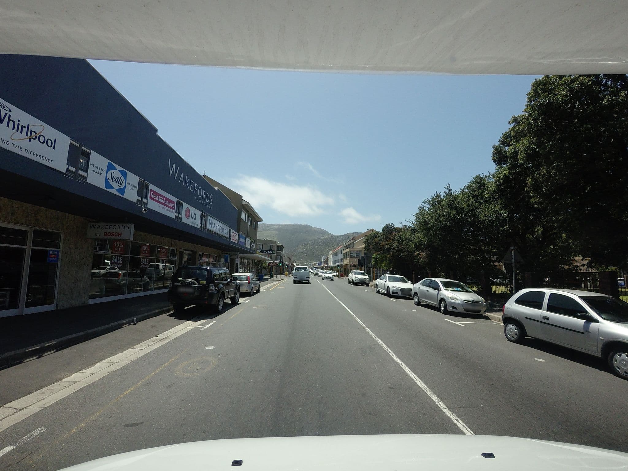 Street view near Heaven on Earth, Simon's Town — © tallguy (CC BY-SA · Mapillary)