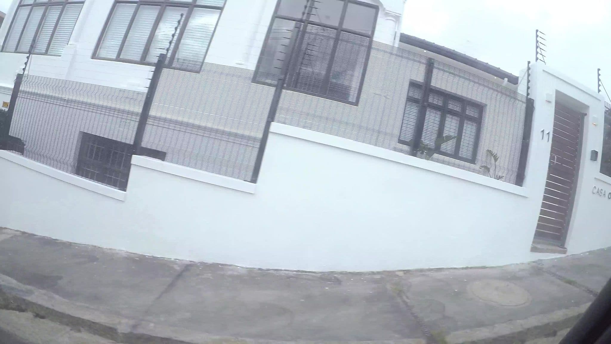Street view near Casa Outlaws, Cape Town — © kaart_3 (CC BY-SA · Mapillary)