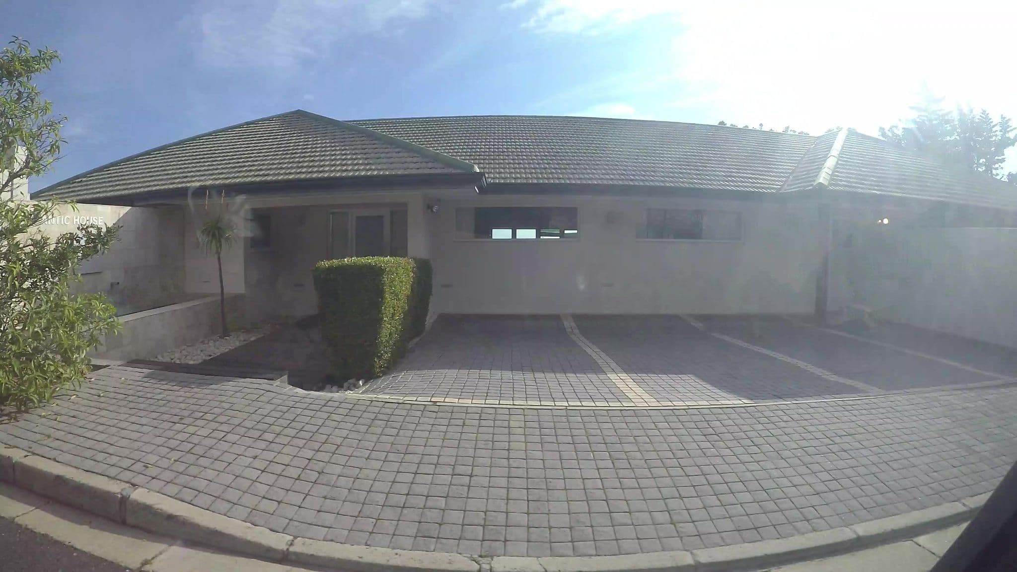 Street view near Atlantic House B&B, Cape Town — © kaart_3 (CC BY-SA · Mapillary)