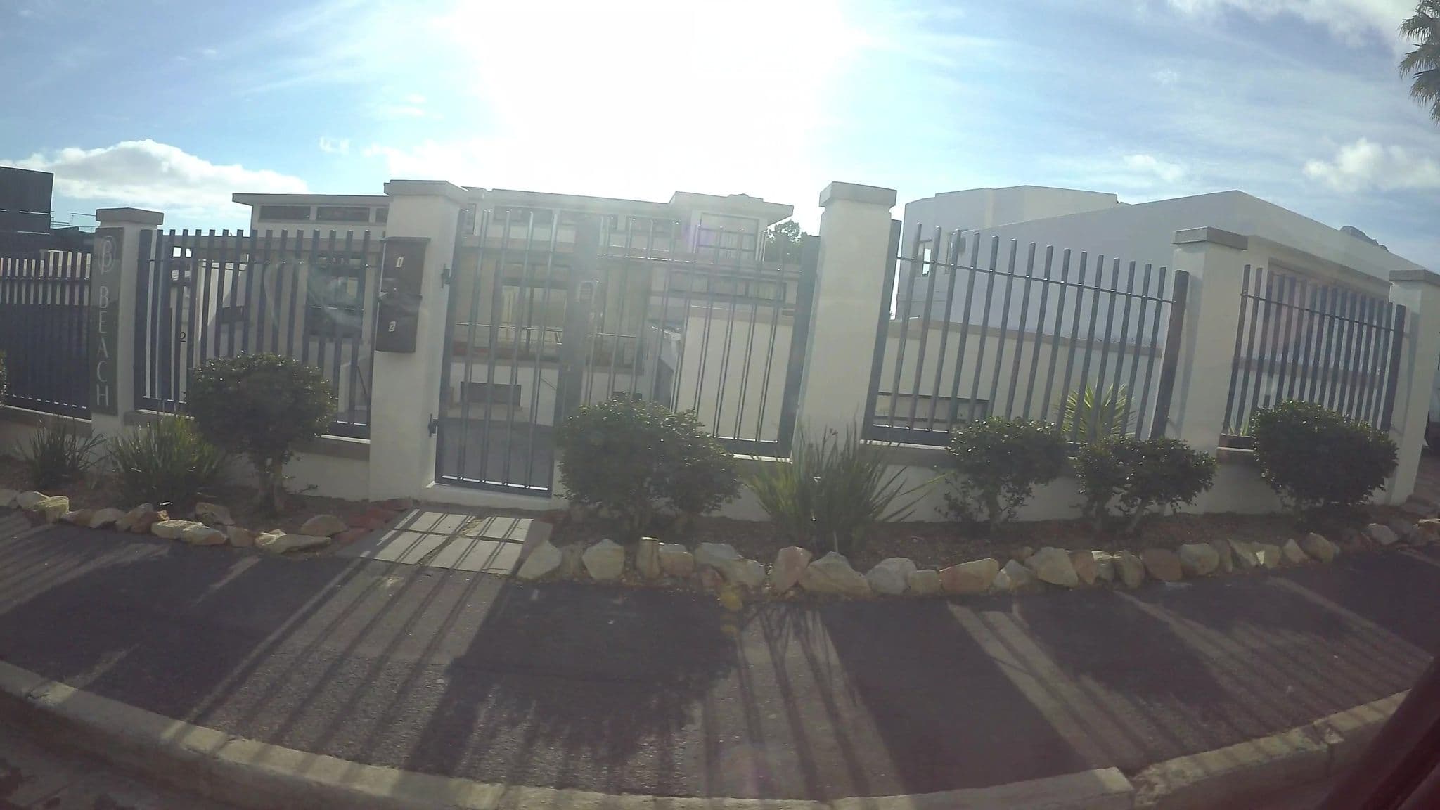 Street view near Houghton View, Cape Town — © kaart_3 (CC BY-SA · Mapillary)