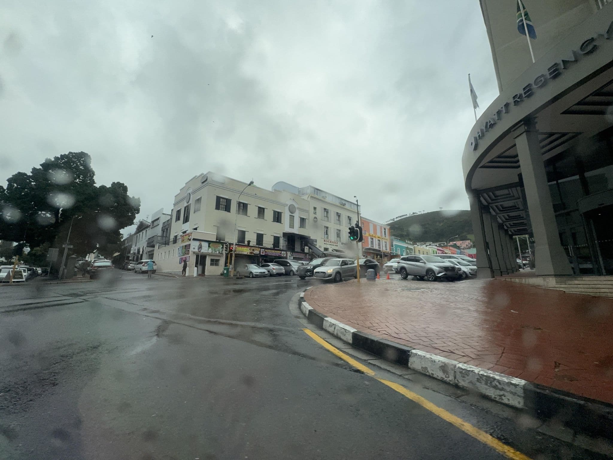 Street view near Hilton, Cape Town — © filipb (CC BY-SA · Mapillary)