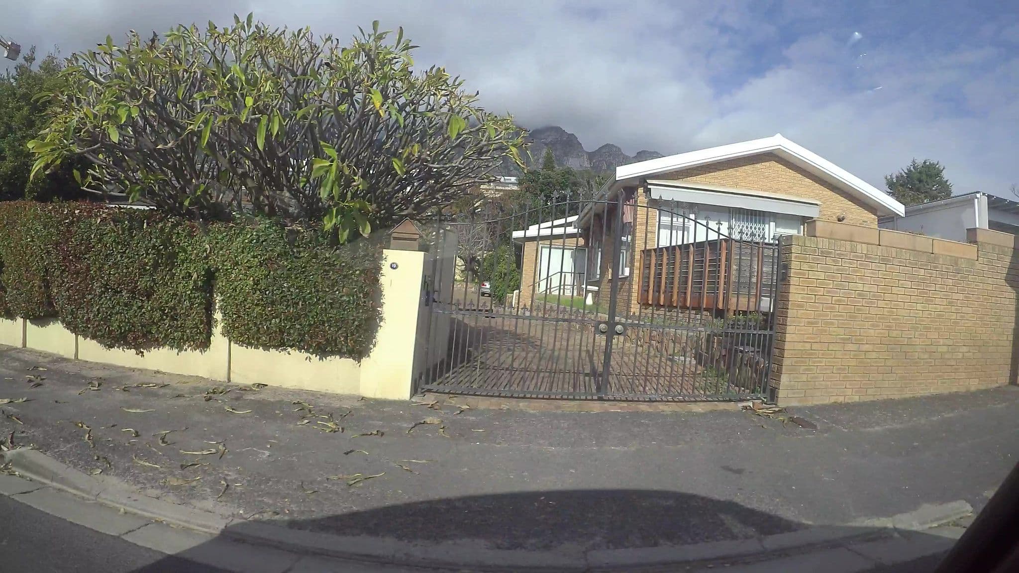 Street view near The Bayleaf, Cape Town — © kaart_3 (CC BY-SA · Mapillary)