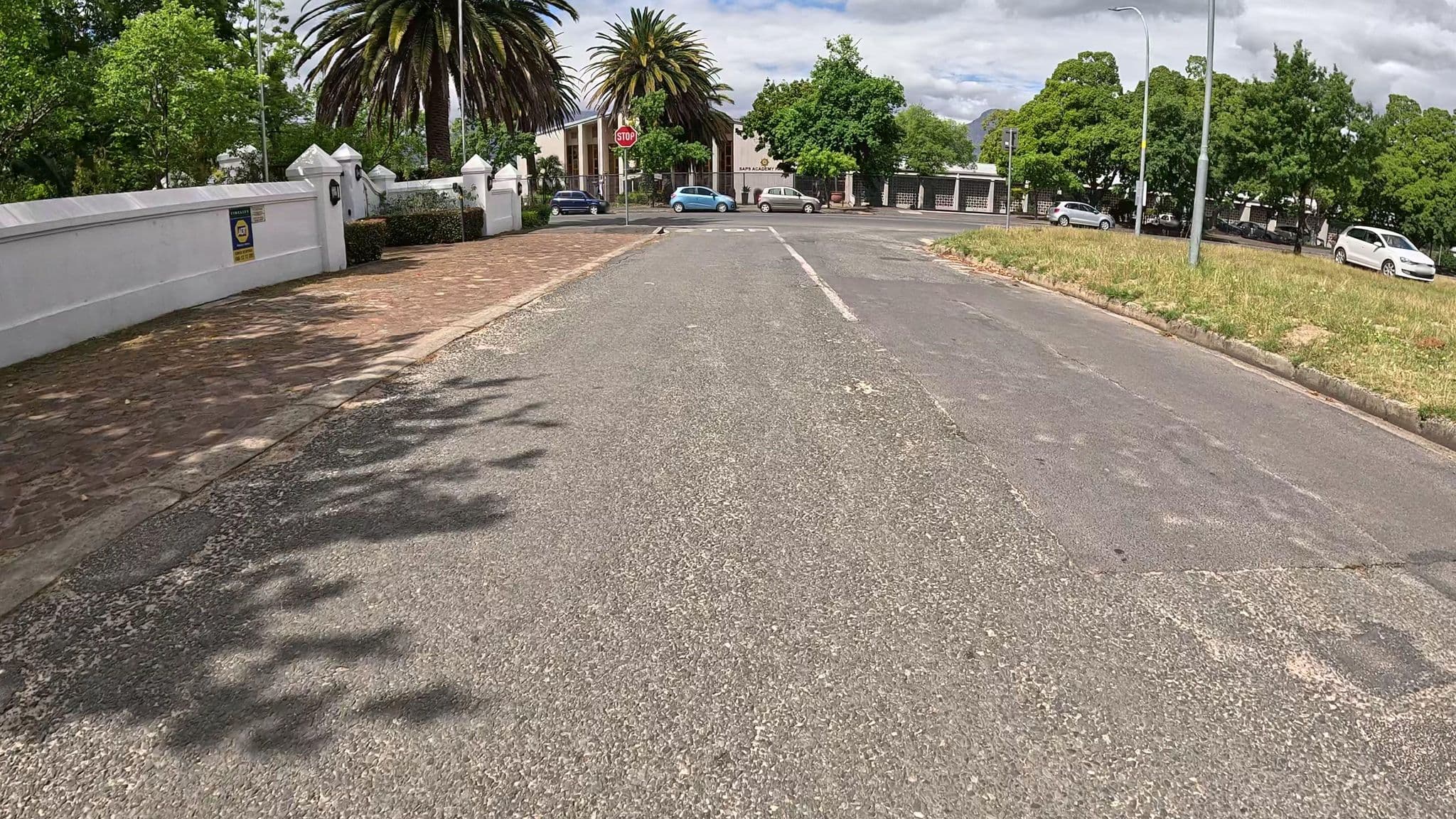 Street view near Lemoenkloof, Paarl — © smurfmalan (CC BY-SA · Mapillary)