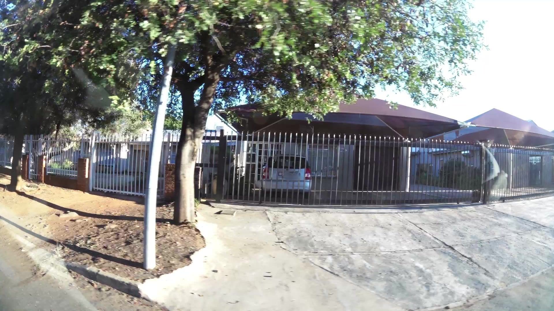 Street view near Kgosi Lodge, Kimberley — © kaartcam (CC BY-SA · Mapillary)