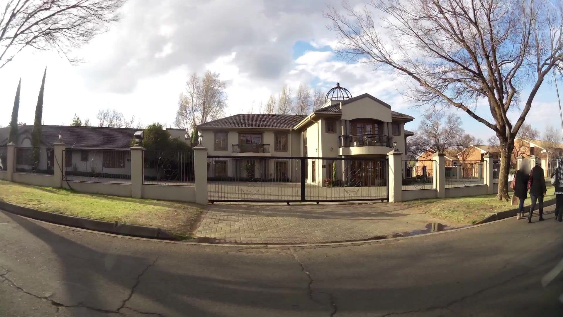Street view near College Lodge, Bloemfontein — © kaartcam (CC BY-SA · Mapillary)