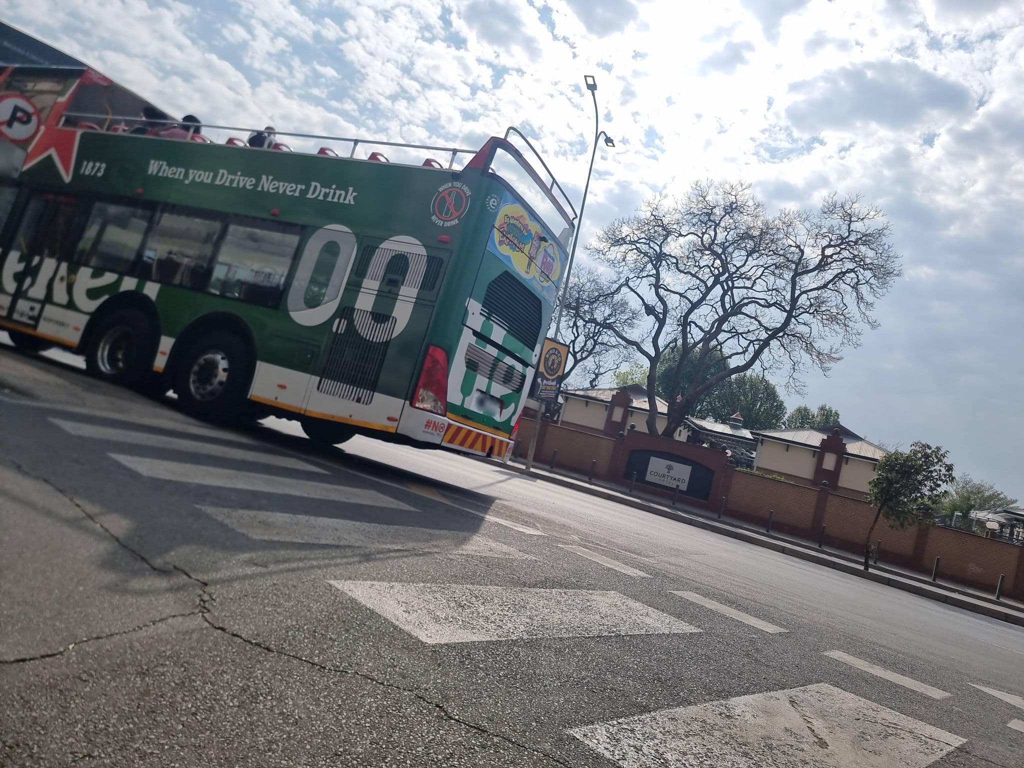 Street view near Courtyard Hotel, Johannesburg — © mapfool (CC BY-SA · Mapillary)