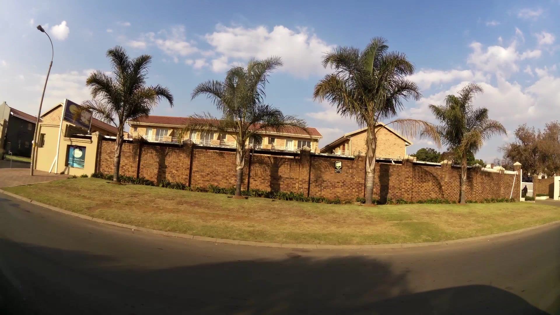 Street view near Croydon Hotel, Eden Glen — © kaartcam (CC BY-SA · Mapillary)