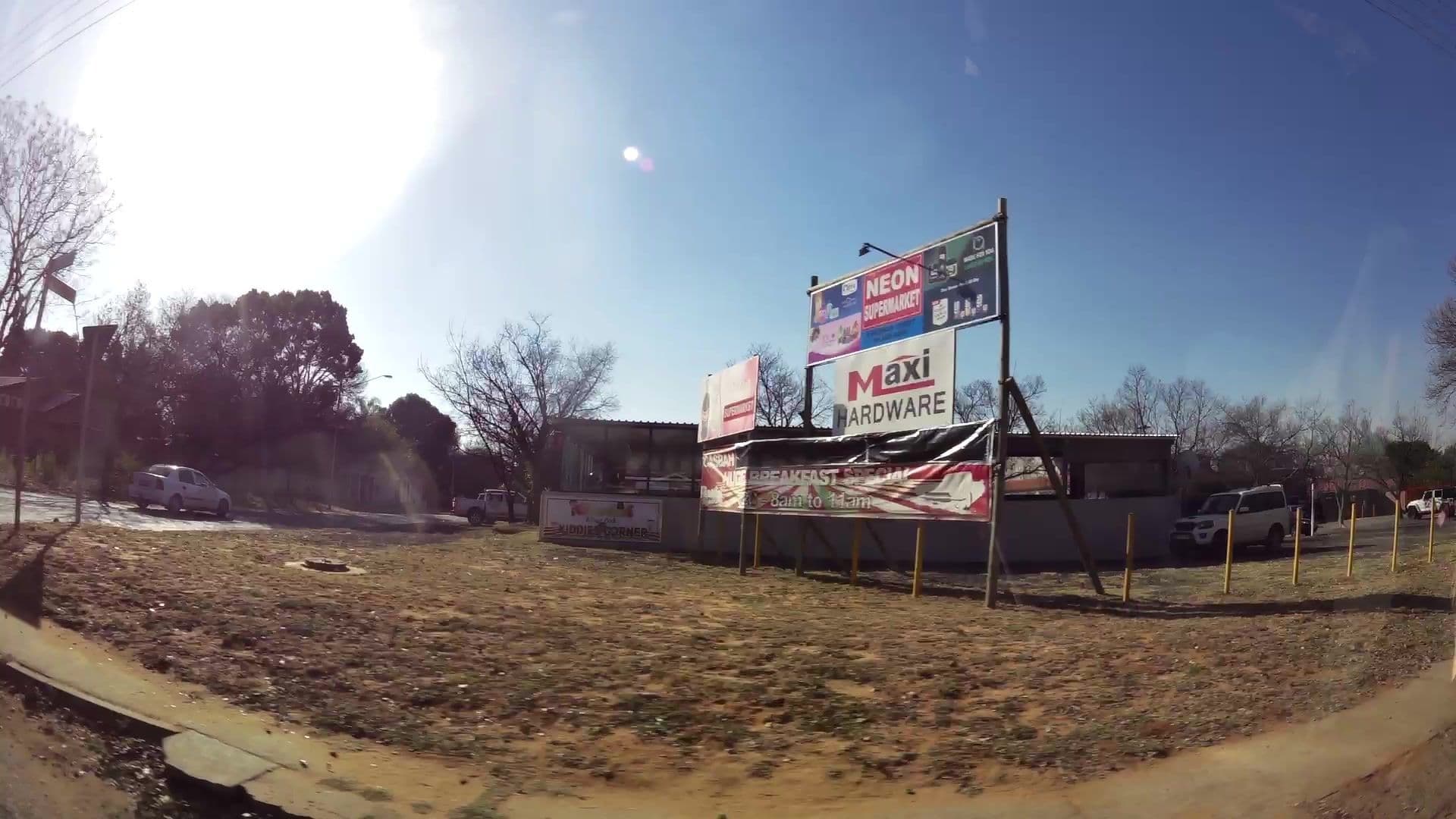 Street view near Eagles Rest Guesthouse, Pretoria — © kaartcam (CC BY-SA · Mapillary)