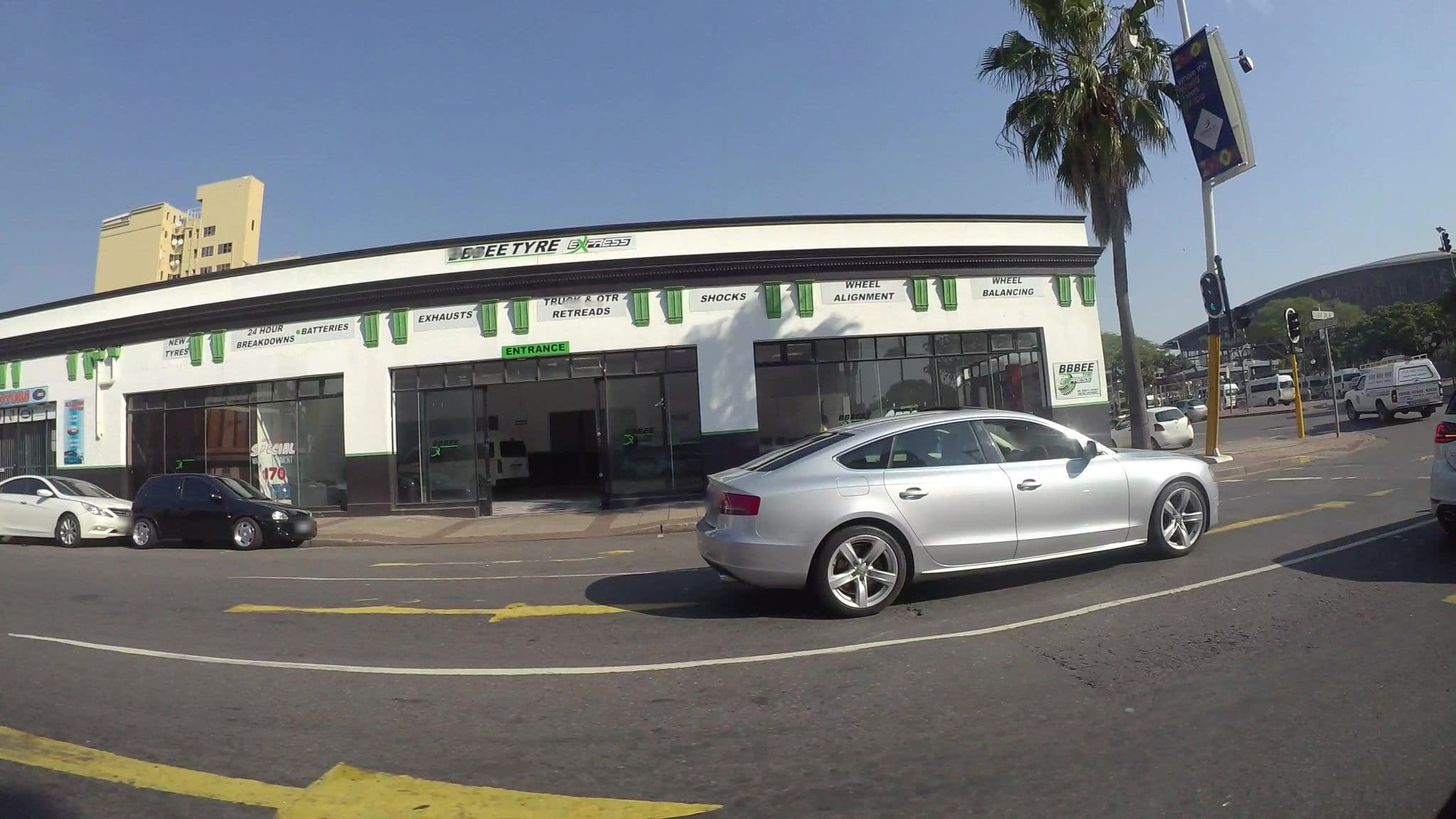 Street view near Olwandle Suite Hotel, Durban — © kaart_3 (CC BY-SA · Mapillary)
