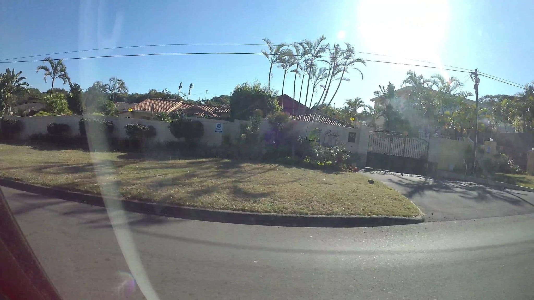 Street view near African Dreamz Bed & Breakfast Umhlanga, eMdloti — © kaart_3 (CC BY-SA · Mapillary)