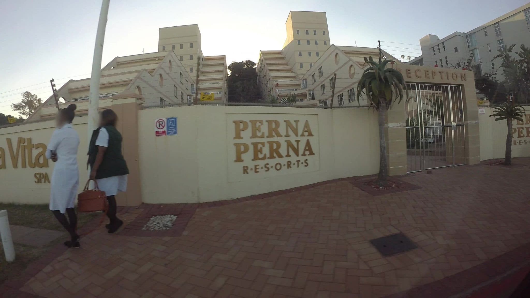 Street view near Perna Perna, eMdloti — © kaart_3 (CC BY-SA · Mapillary)
