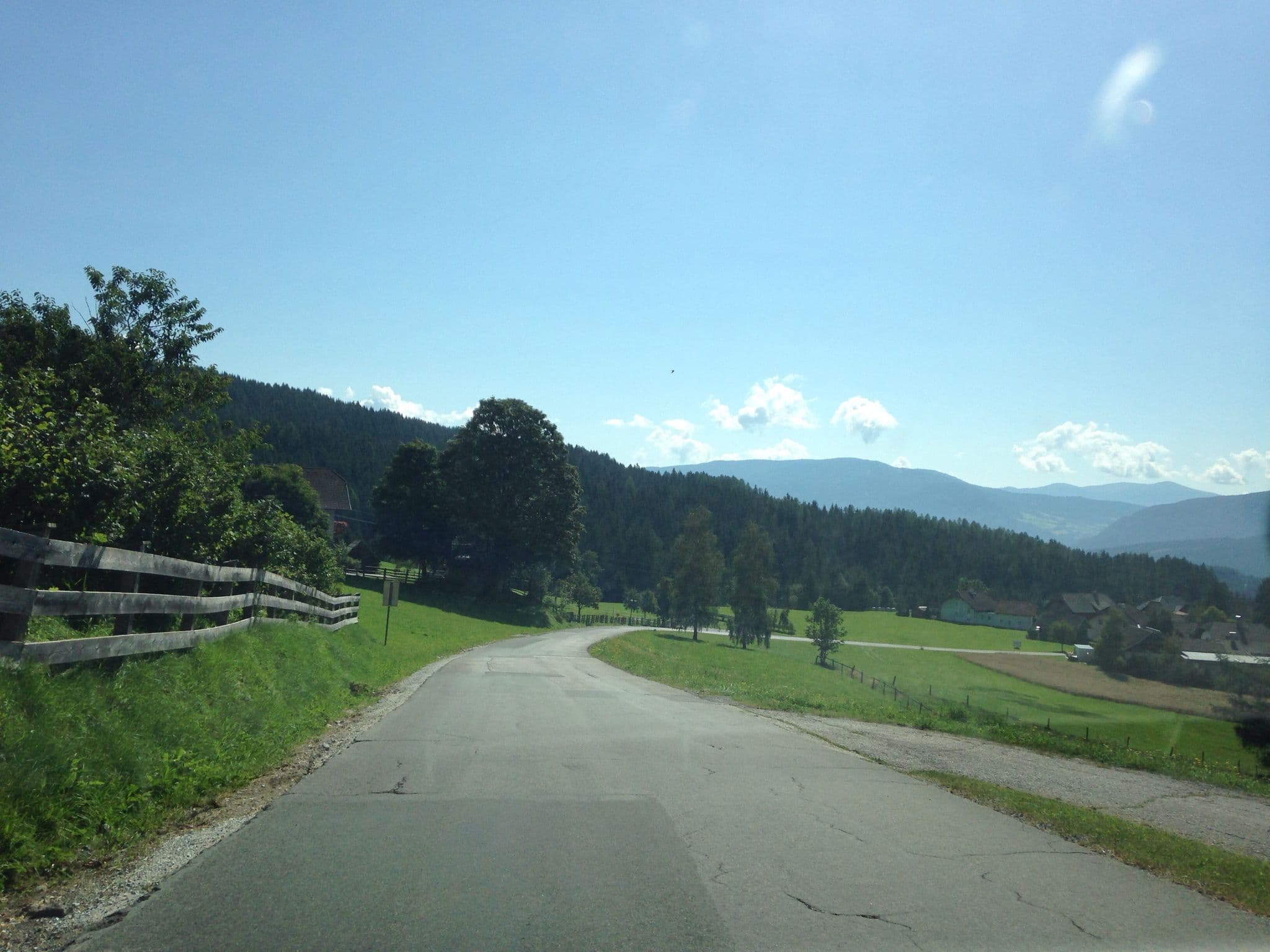 Street view near Ferienwohnung Familie Bauer, Mariapfarr — © istefanos (CC BY-SA · Mapillary)