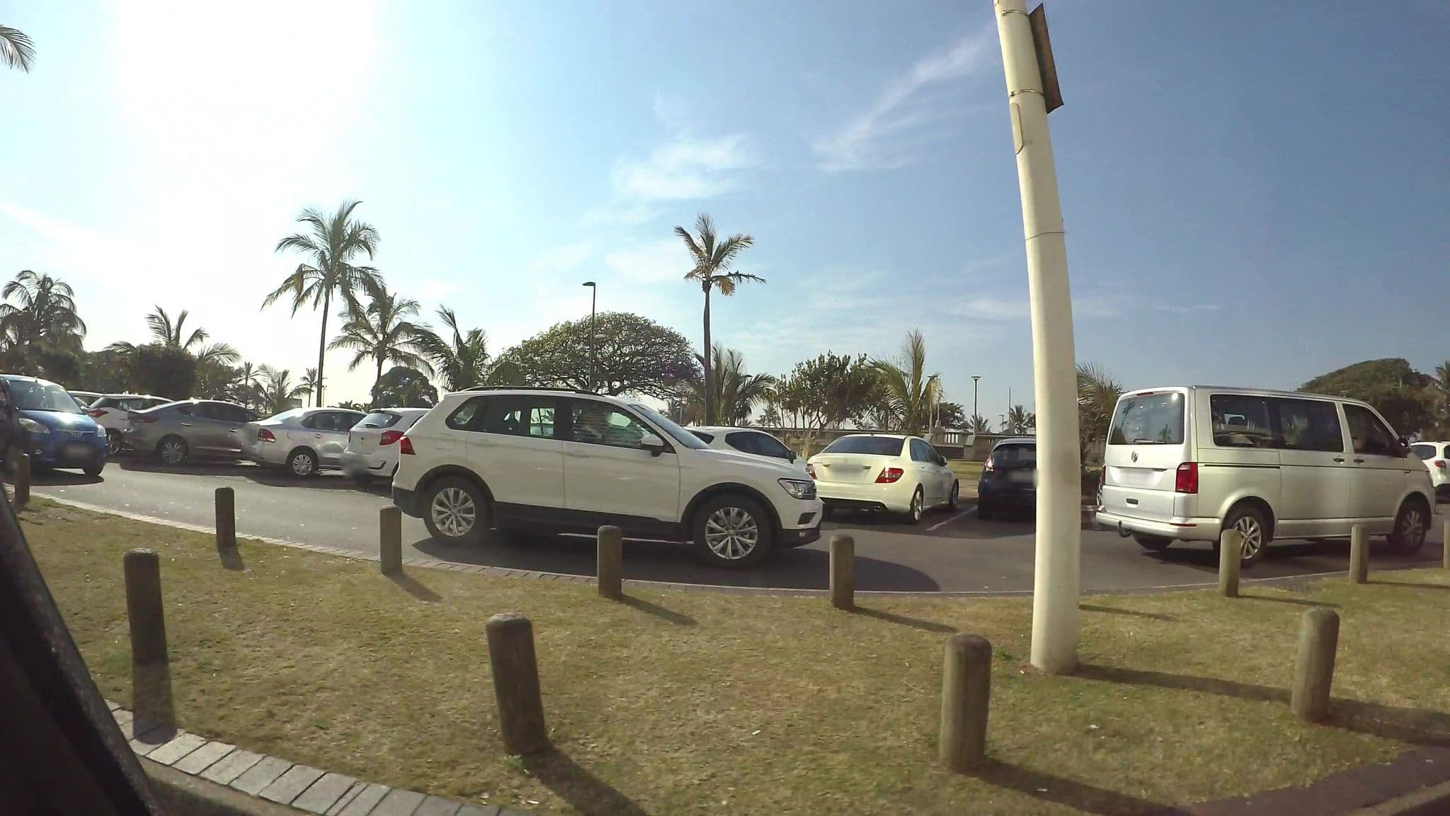 Street view near Elangeni - Pool Deck, Durban — © kaart_3 (CC BY-SA · Mapillary)