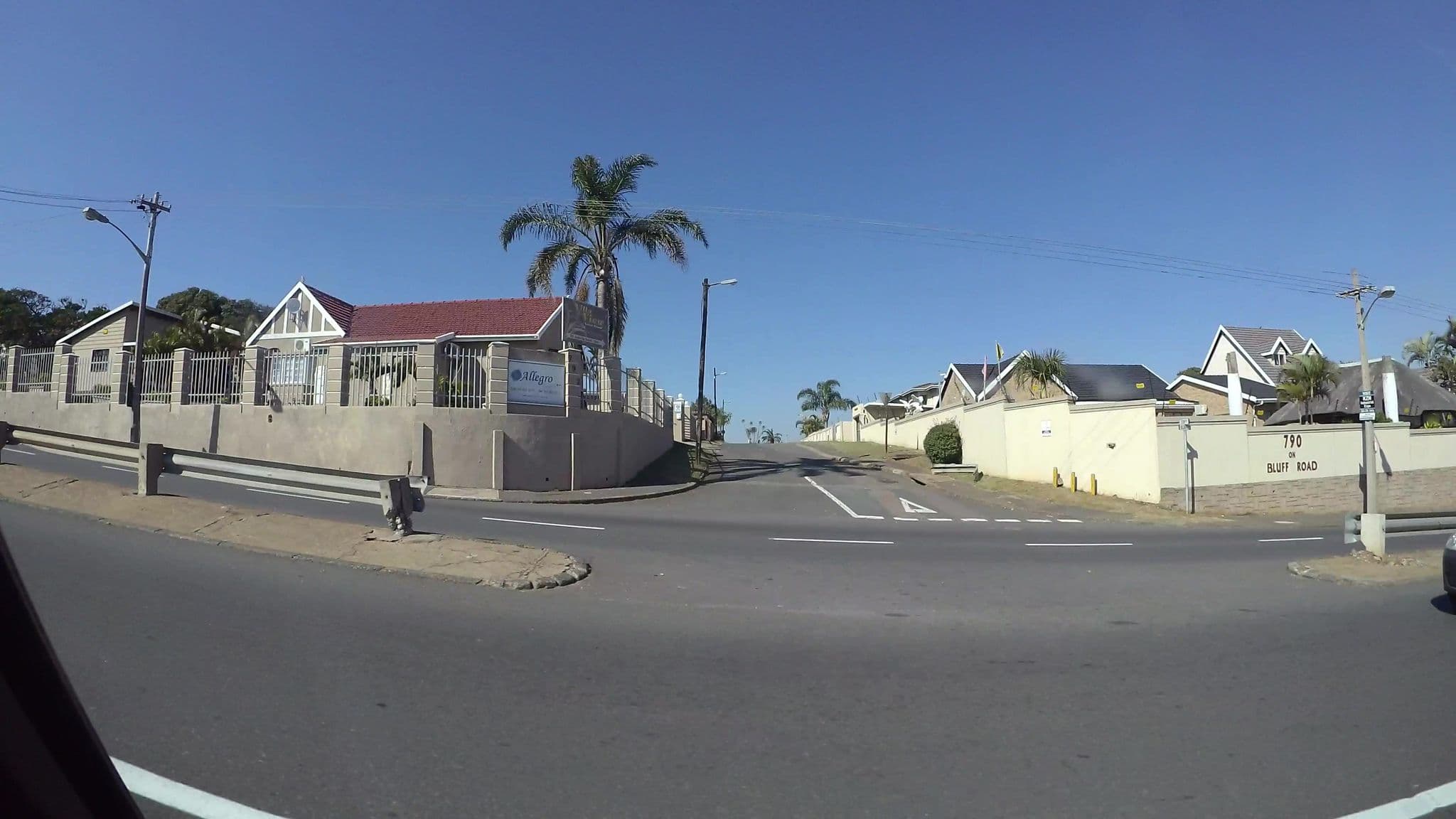 Street view near Villa le View, Durban — © kaart_3 (CC BY-SA · Mapillary)