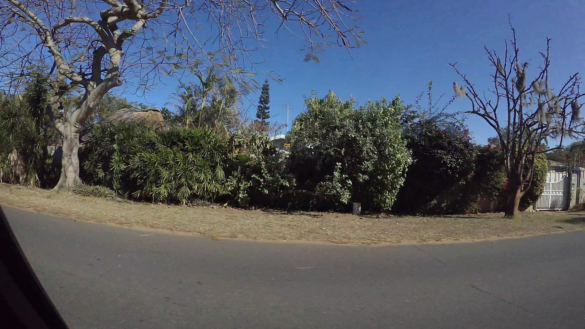 Street view near Jesssica's B&B, eMdloti — © kaart_3 (CC BY-SA · Mapillary)
