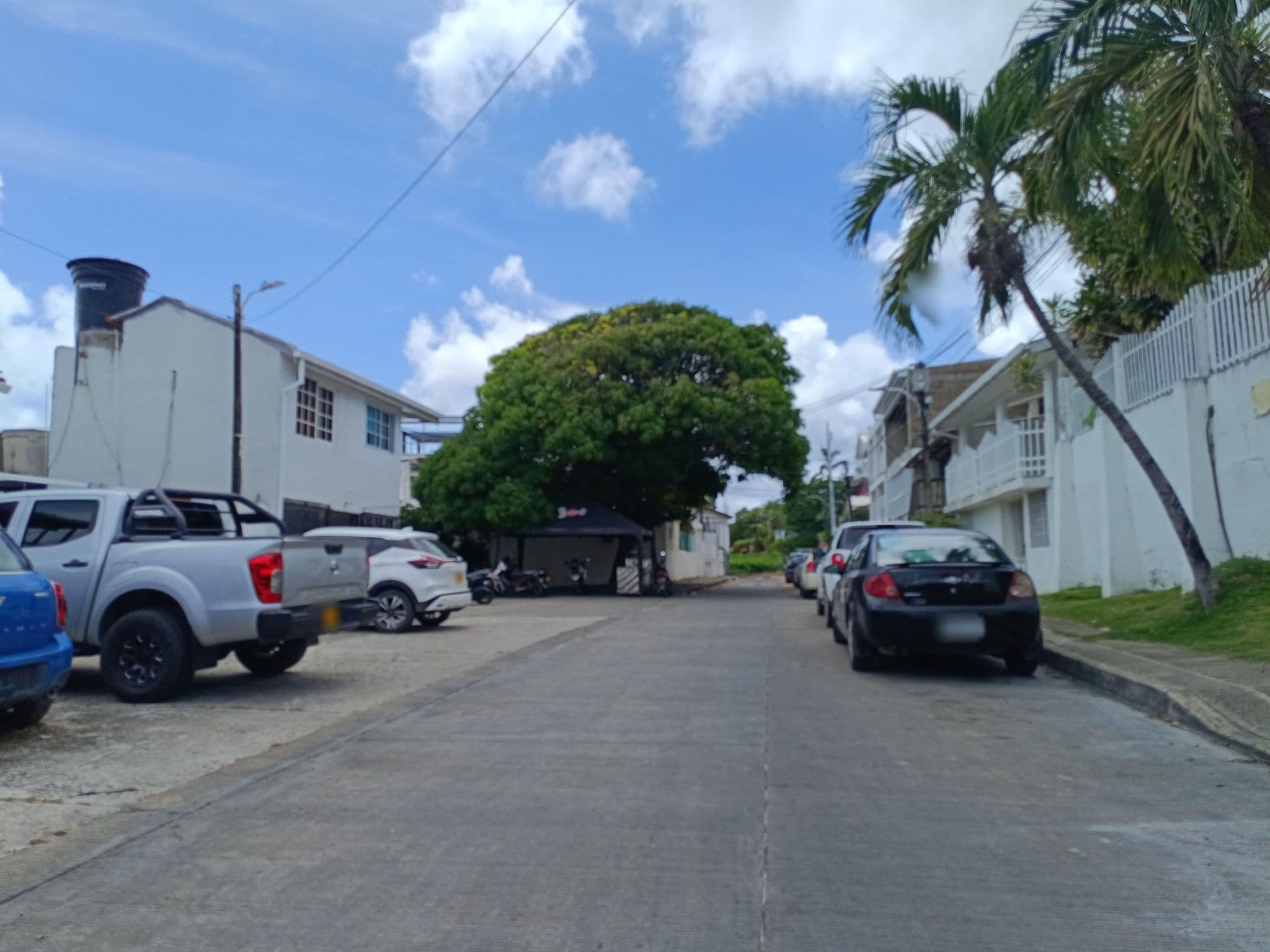 Street view near Hostel Casa Luna, San Andrés — © bluealmondhostel (CC BY-SA · Mapillary)