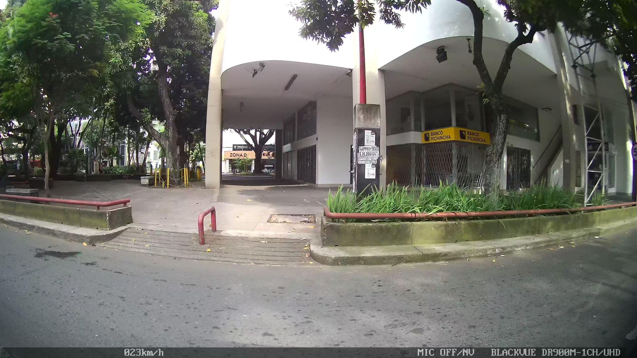 Street view near Parque Nacional del café desde Cali., Cali — © kaart5 (CC BY-SA · Mapillary)