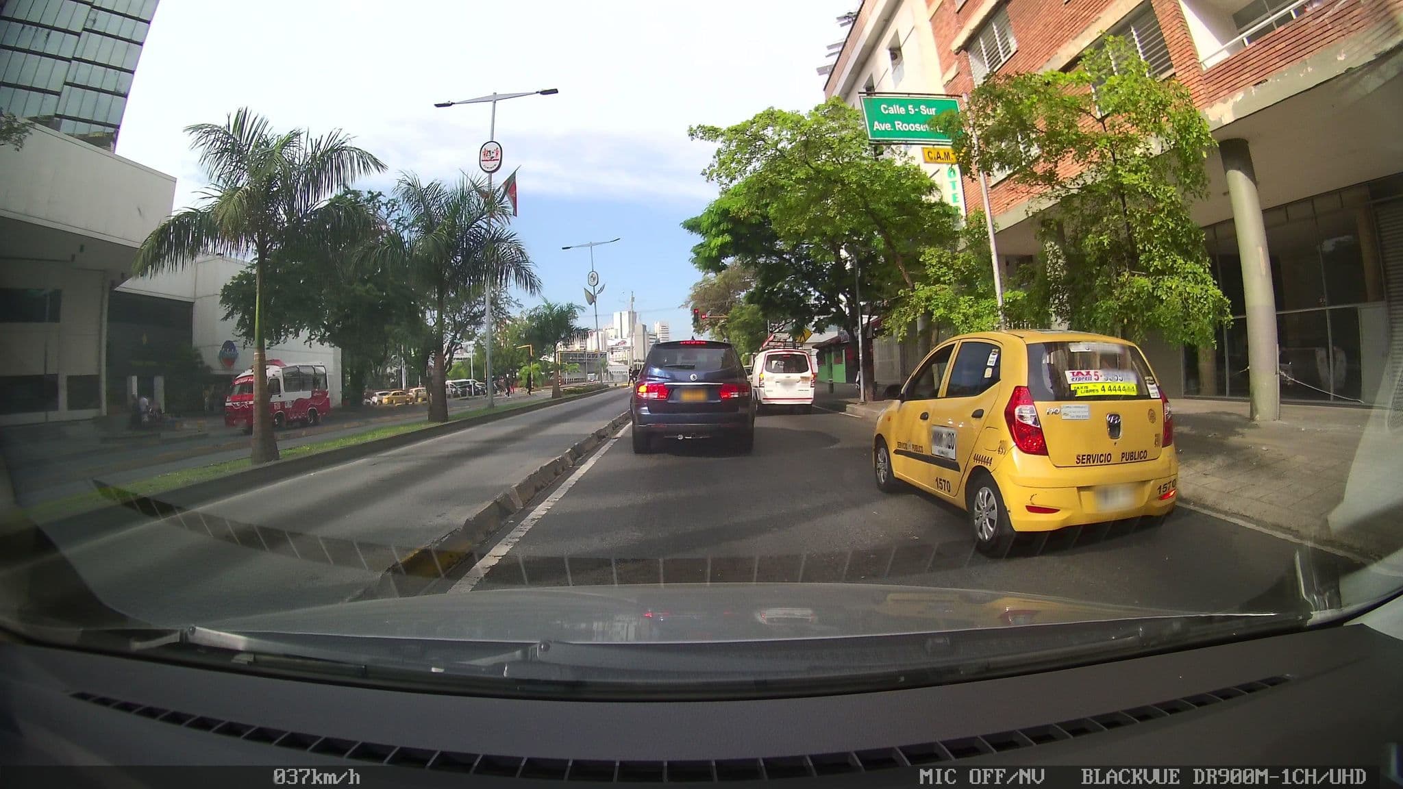 Street view near Cabañas La Primavera-la Cumbre, Cali — © kaart5 (CC BY-SA · Mapillary)