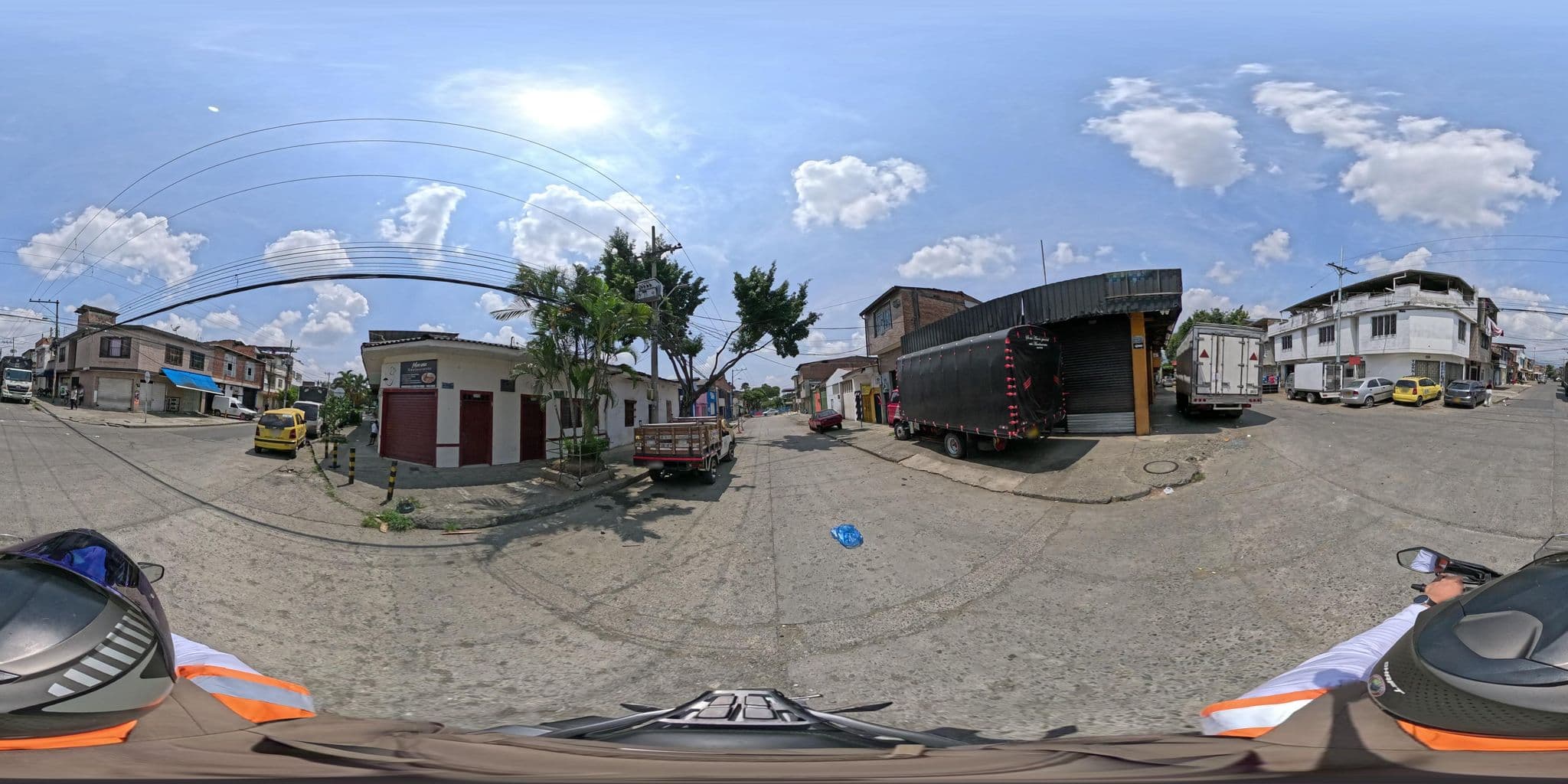 Street view near Apartahotel Manabi, Cali — © christiancasa (CC BY-SA · Mapillary)