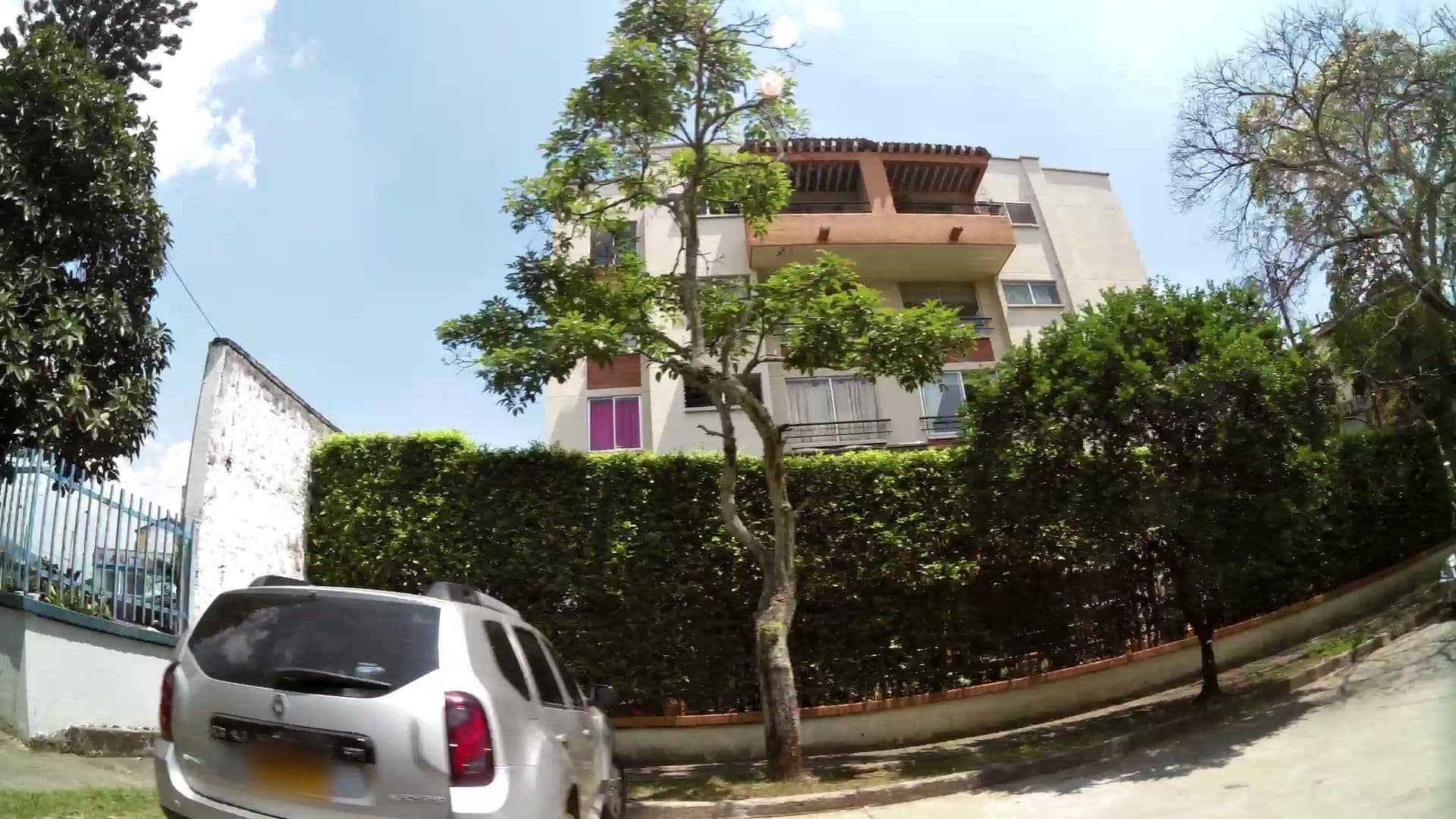 Street view near Hotel Gloria Lizeth, Cali — © kaartcam (CC BY-SA · Mapillary)