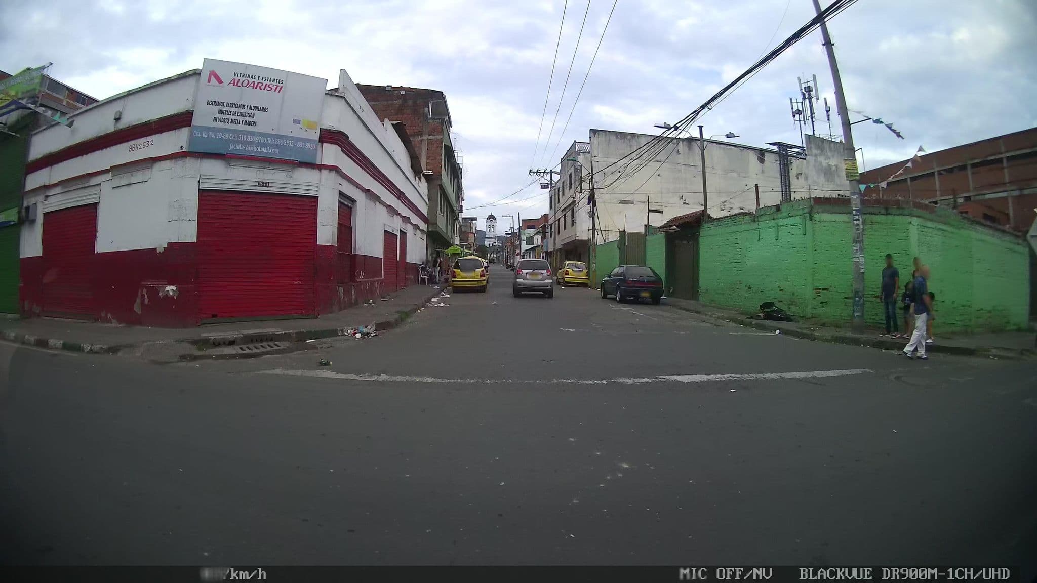 Street view near Hotel Alboricosas, Cali — © kaart5 (CC BY-SA · Mapillary)