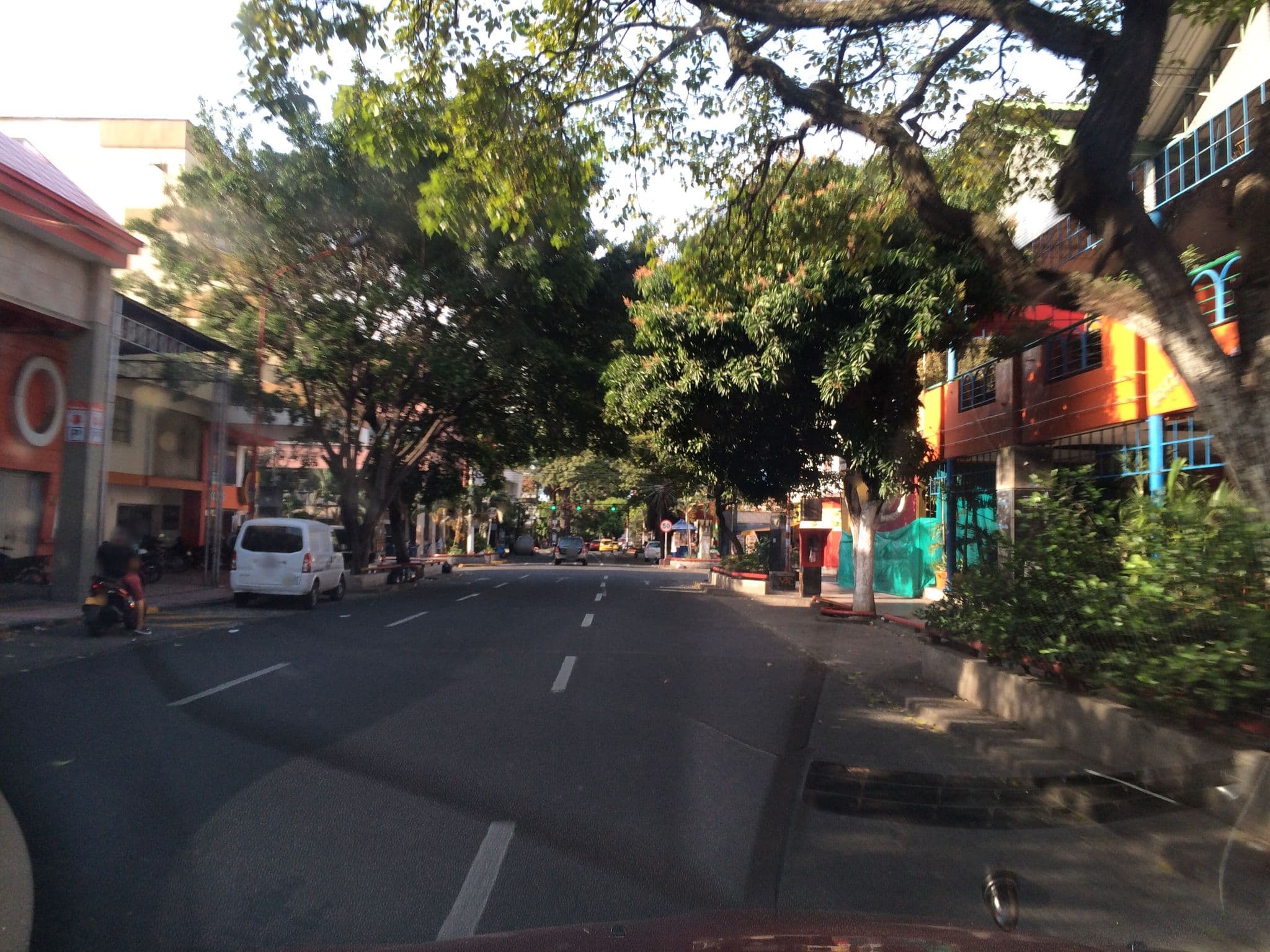 Street view near Hotel Restaurante Discoteca Mirador Tropicali, Cali — © gtq (CC BY-SA · Mapillary)